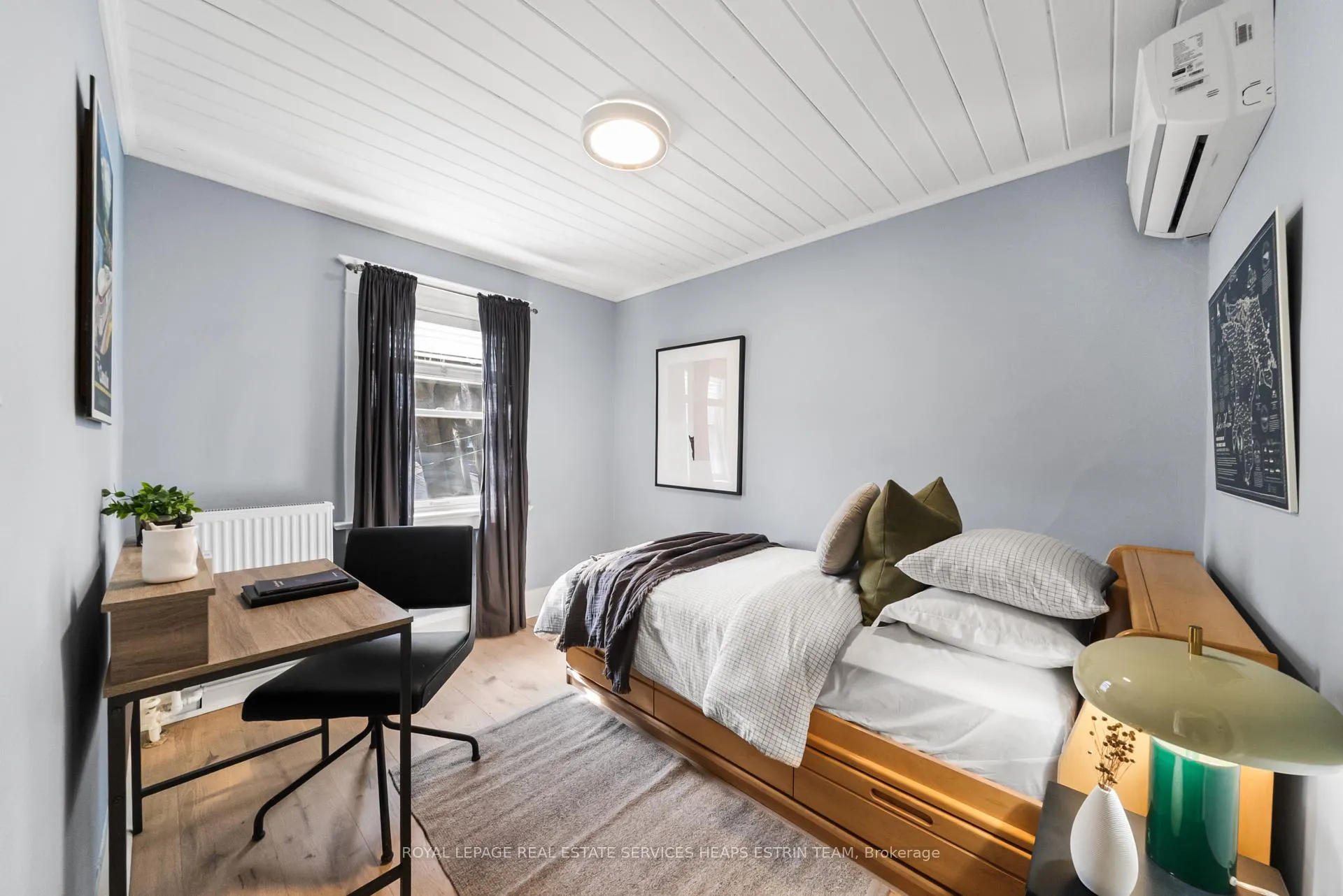 Photo 15 of 130 Donegall Drive, Toronto, Leaside — HOMEH