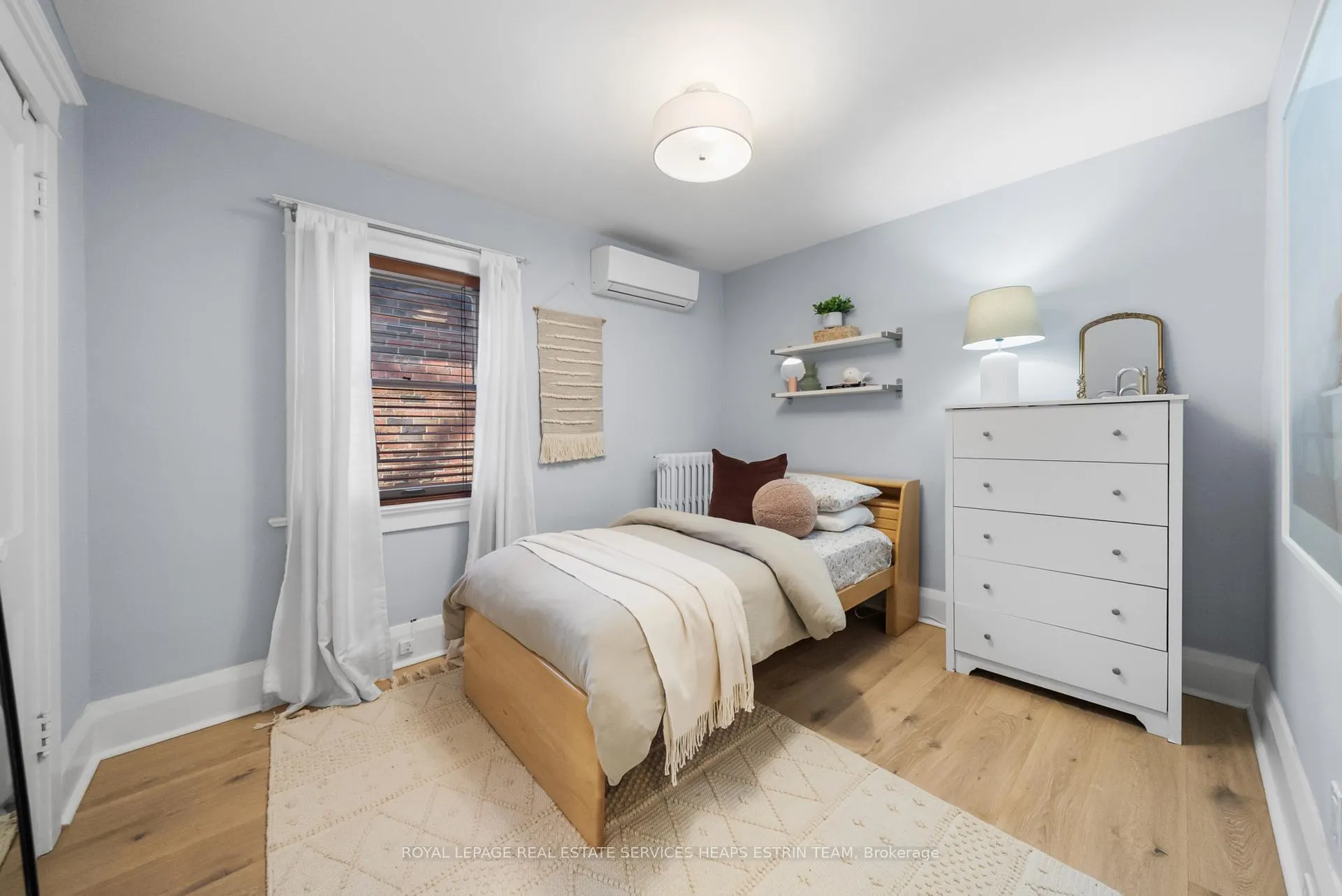 Photo 16 of 130 Donegall Drive, Toronto, Leaside — HOMEH