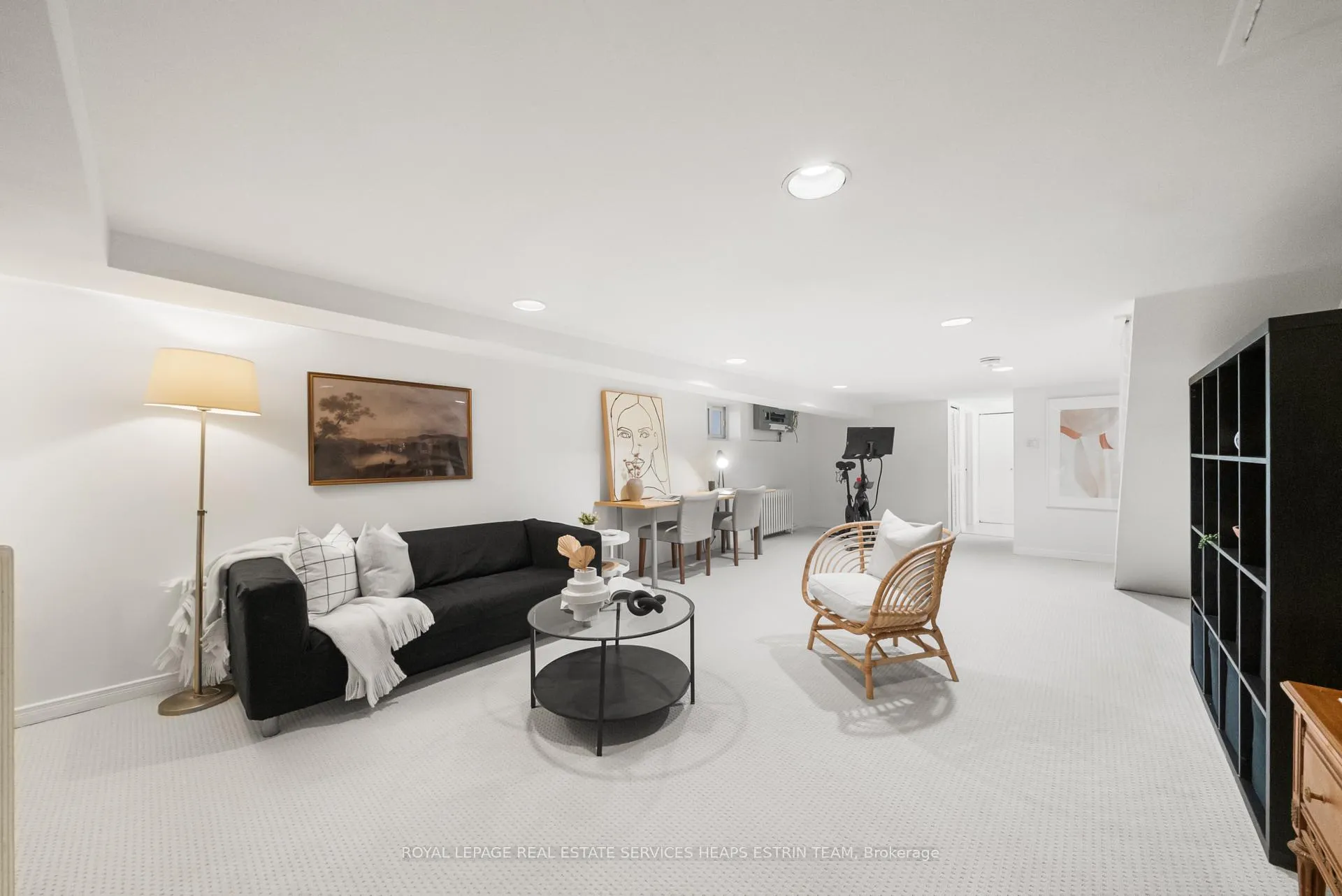 Photo 20 of 130 Donegall Drive, Toronto, Leaside — HOMEH