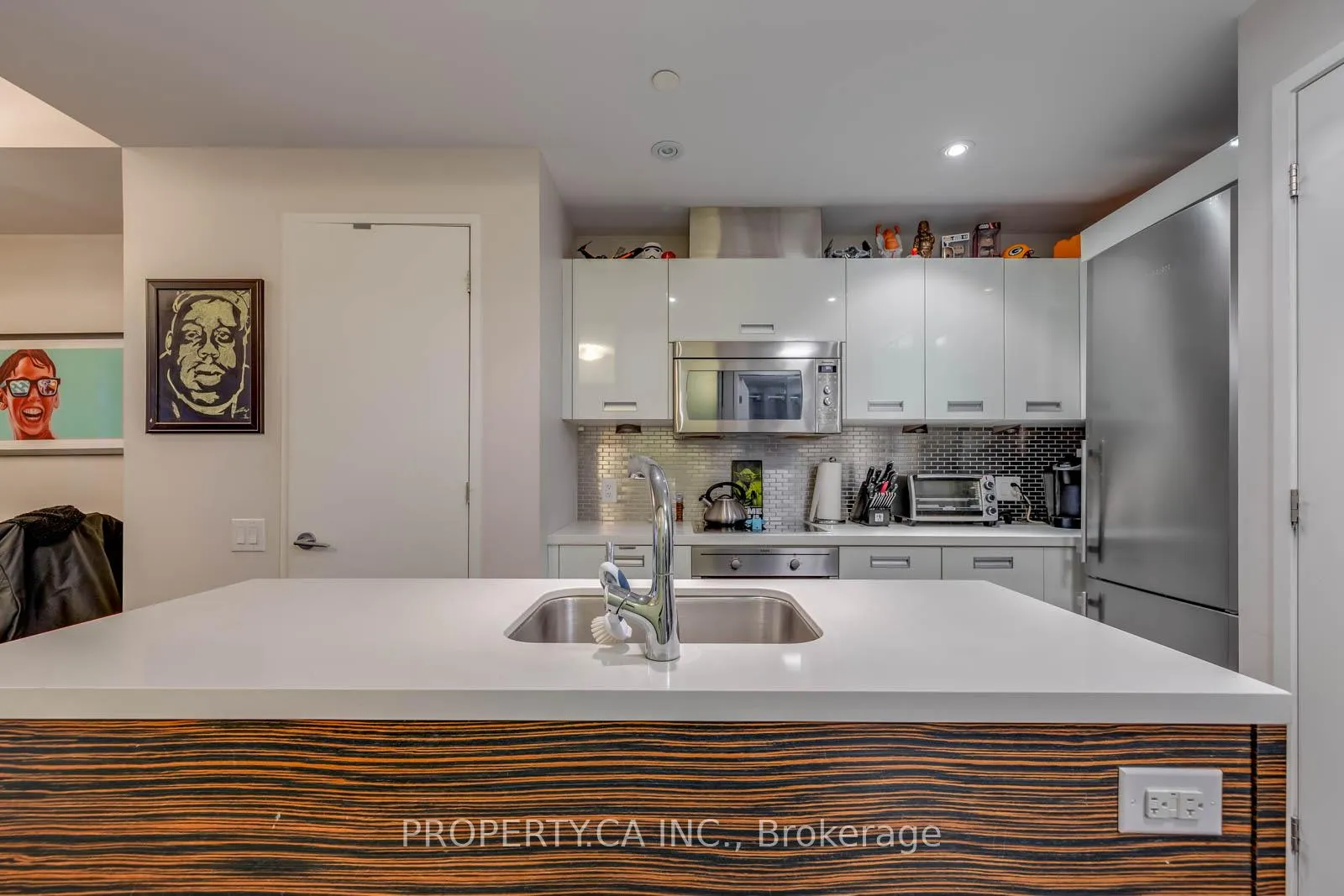 Photo 5 of Unit 1502, 90 Park Lawn Road, Etobicoke, Mimico — HOMEH