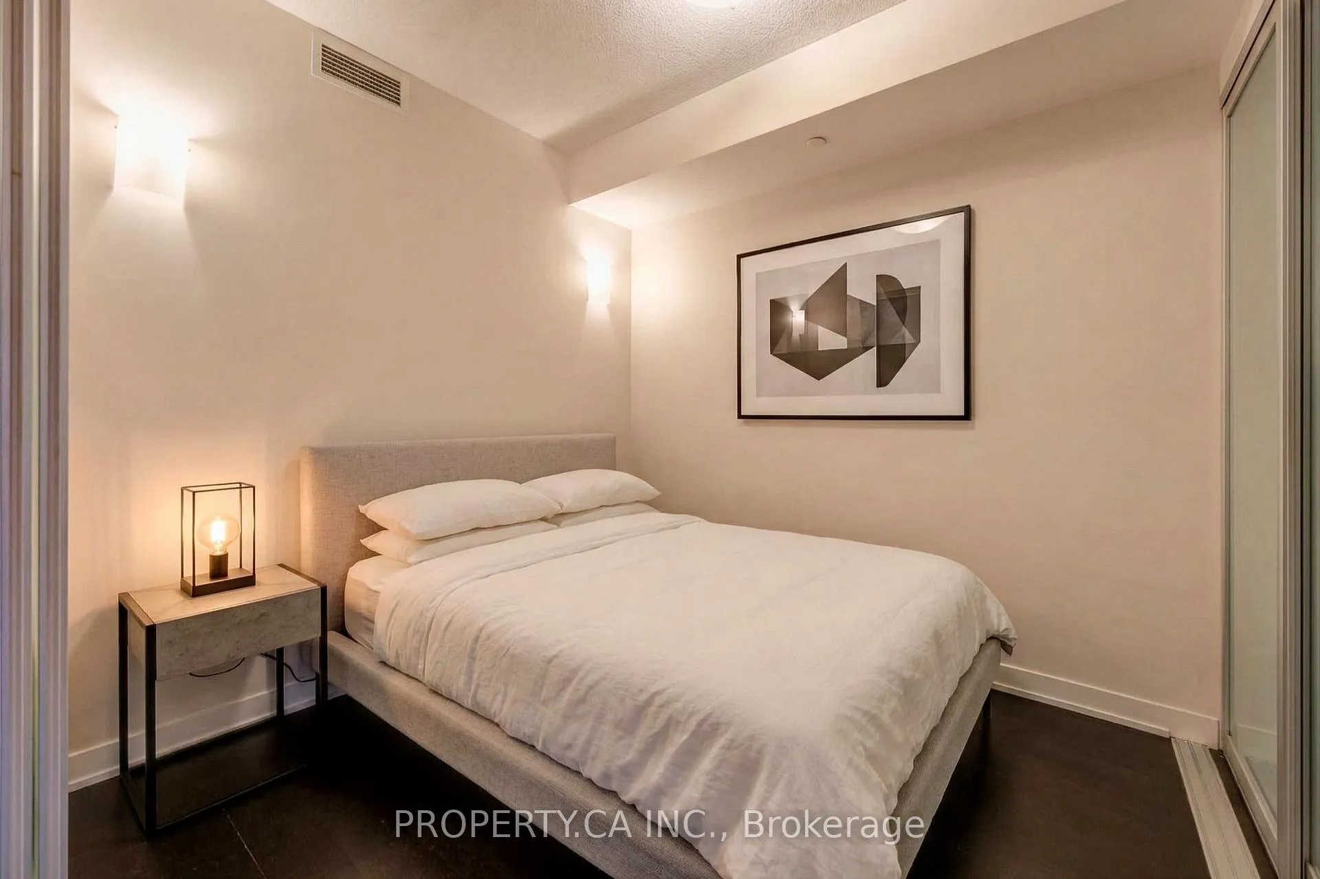 Photo 9 of Unit 1502, 90 Park Lawn Road, Etobicoke, Mimico — HOMEH