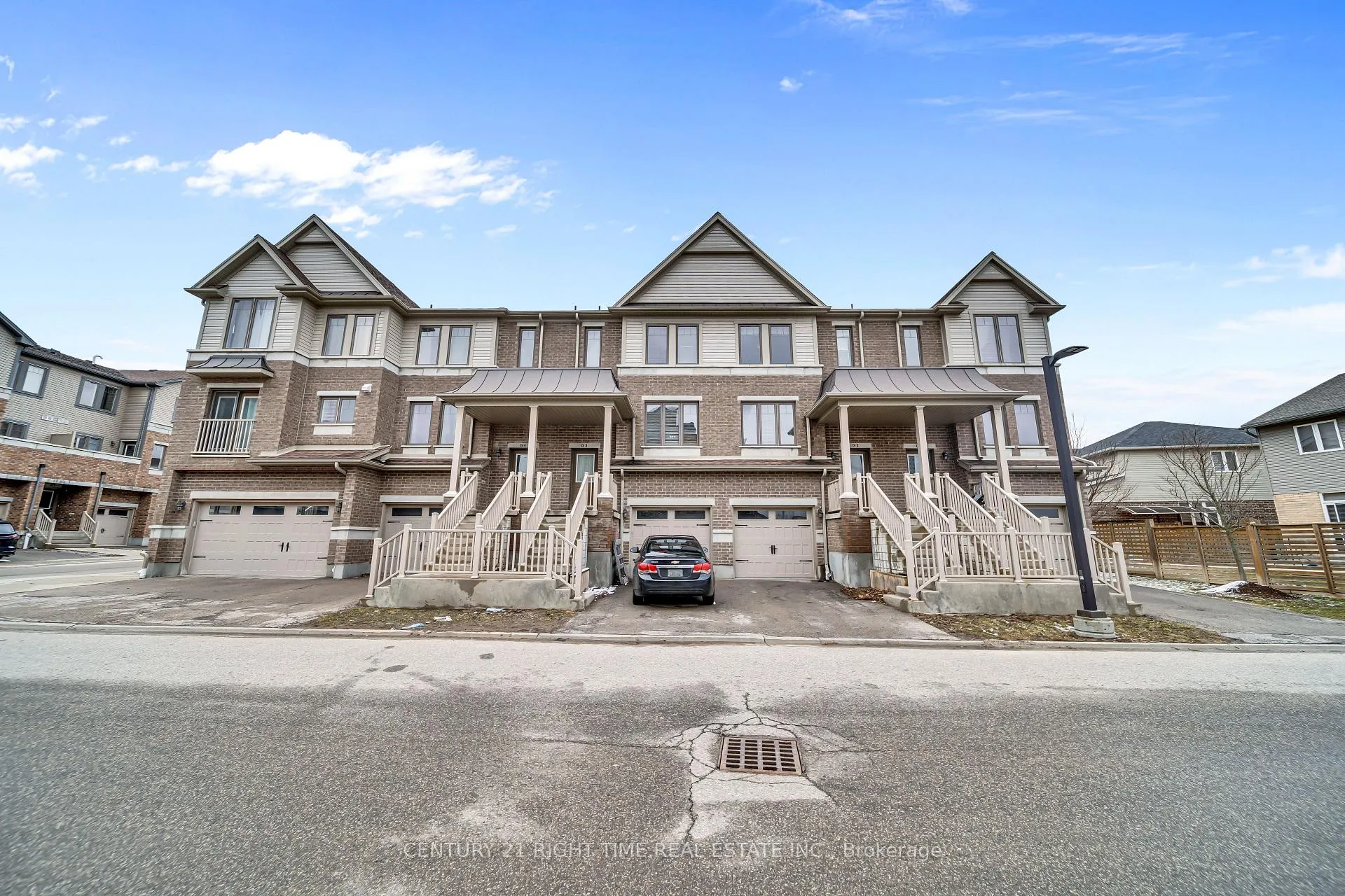 Front of Unit G2, 70 Willowrun Drive