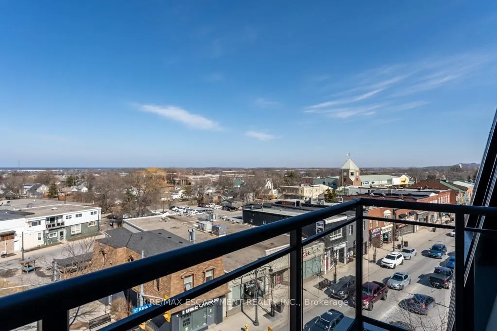 Photo 7 of Unit 402, 5002 King Street, Lincoln, Beamsville — HOMEH