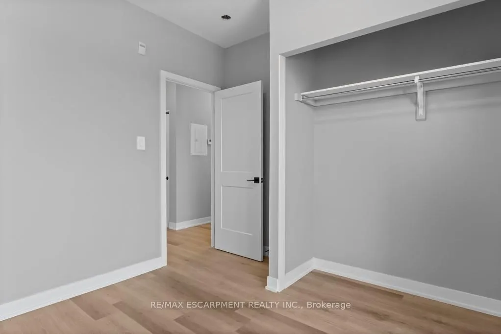 Photo 14 of Unit 402, 5002 King Street, Lincoln, Beamsville — HOMEH