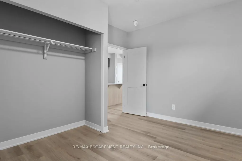 Photo 27 of Unit 402, 5002 King Street, Lincoln, Beamsville — HOMEH