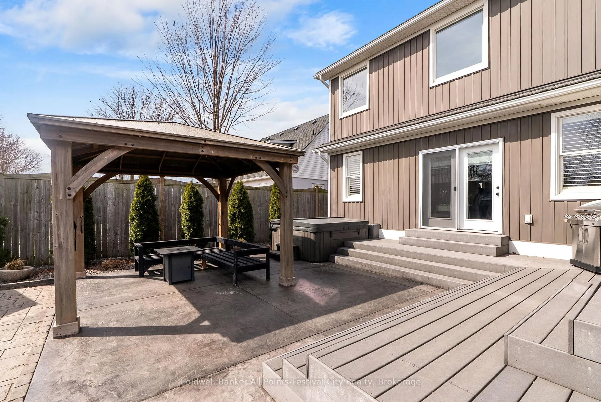 Photo 41 of 200 Picton Street E, Goderich, Goderich (Town) — HOMEH