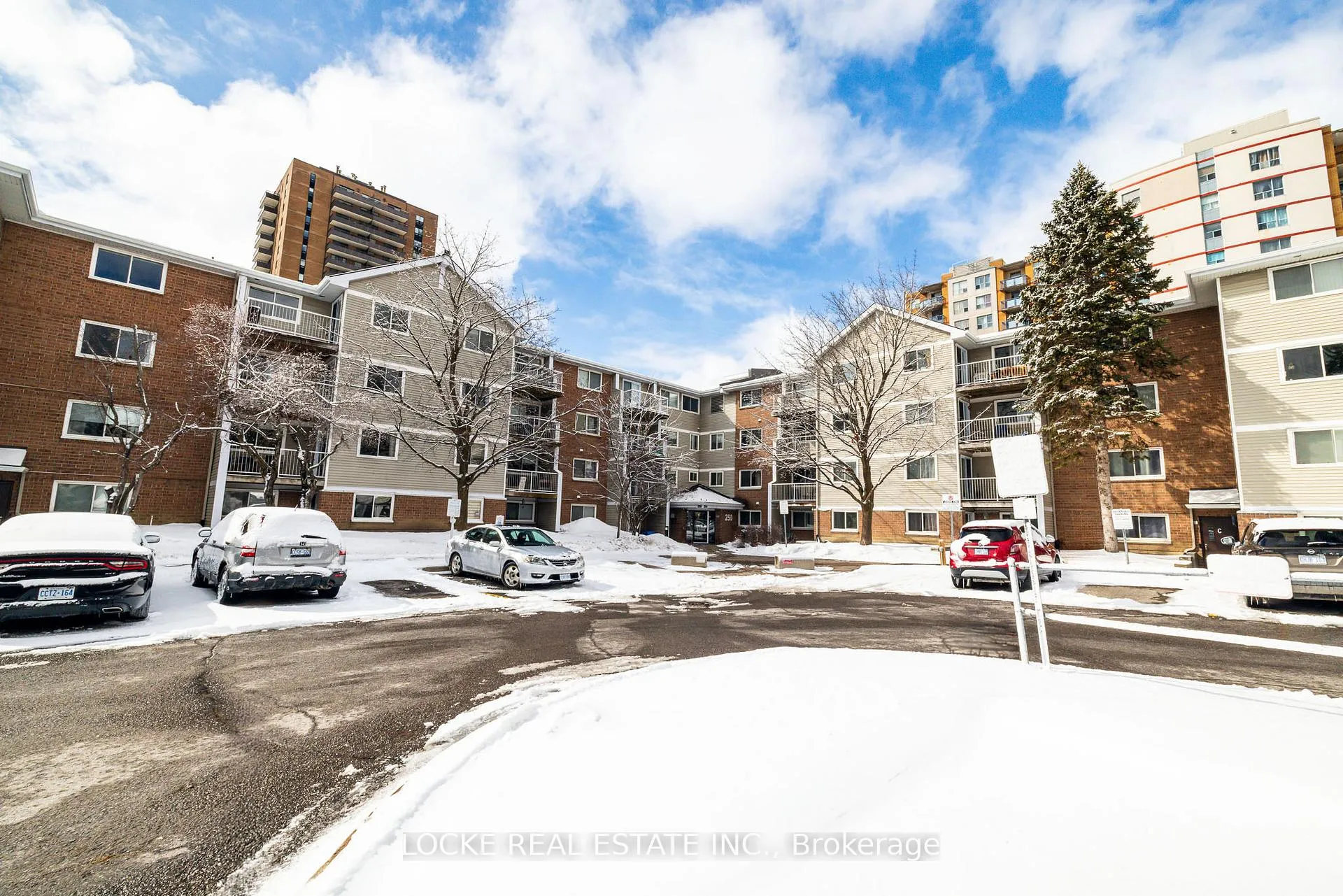 Photo 1 of Unit 105, 250 Brittany Drive, Ottawa, Viscount Alexander Park — HOMEH