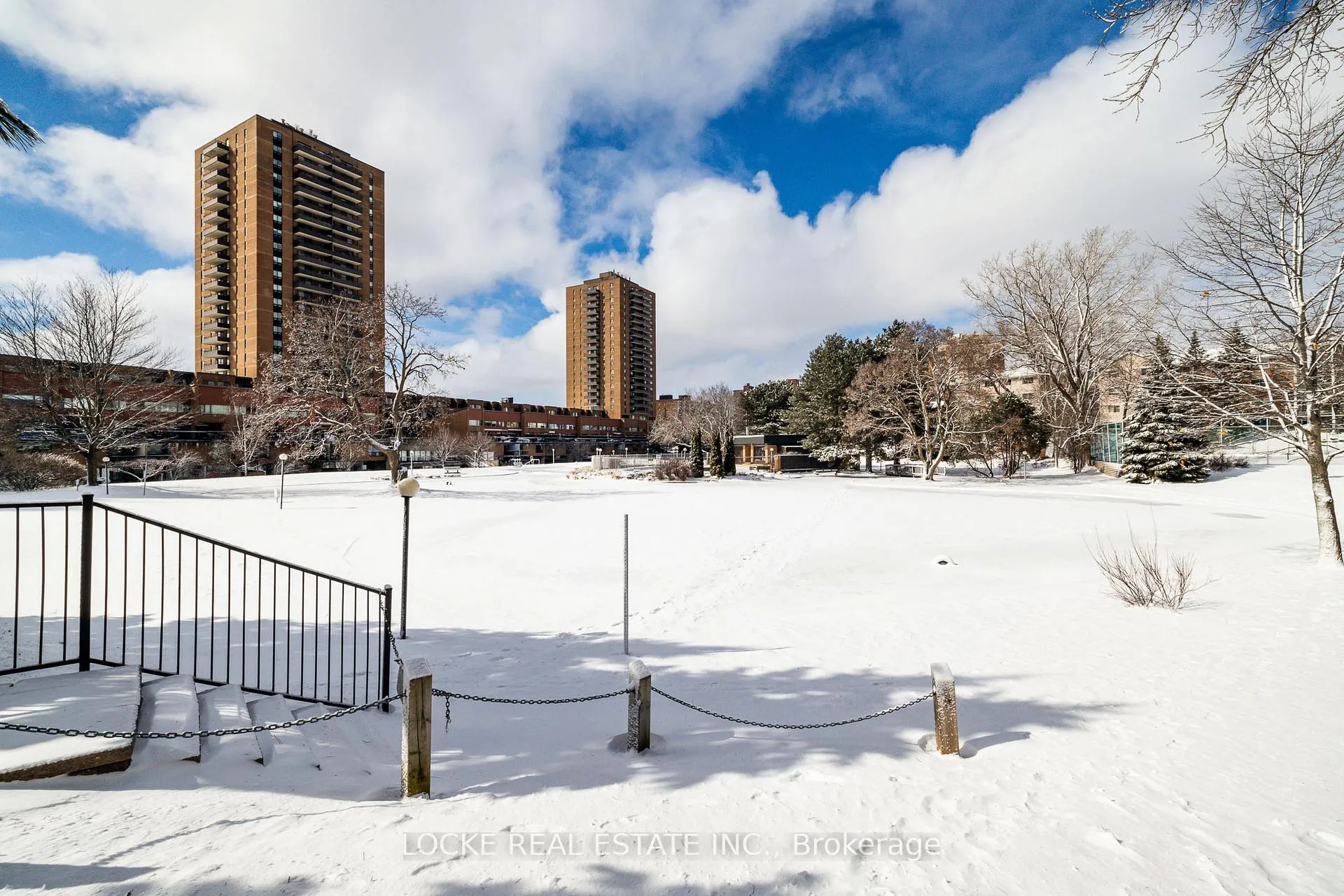 Photo 17 of Unit 105, 250 Brittany Drive, Ottawa, Viscount Alexander Park — HOMEH
