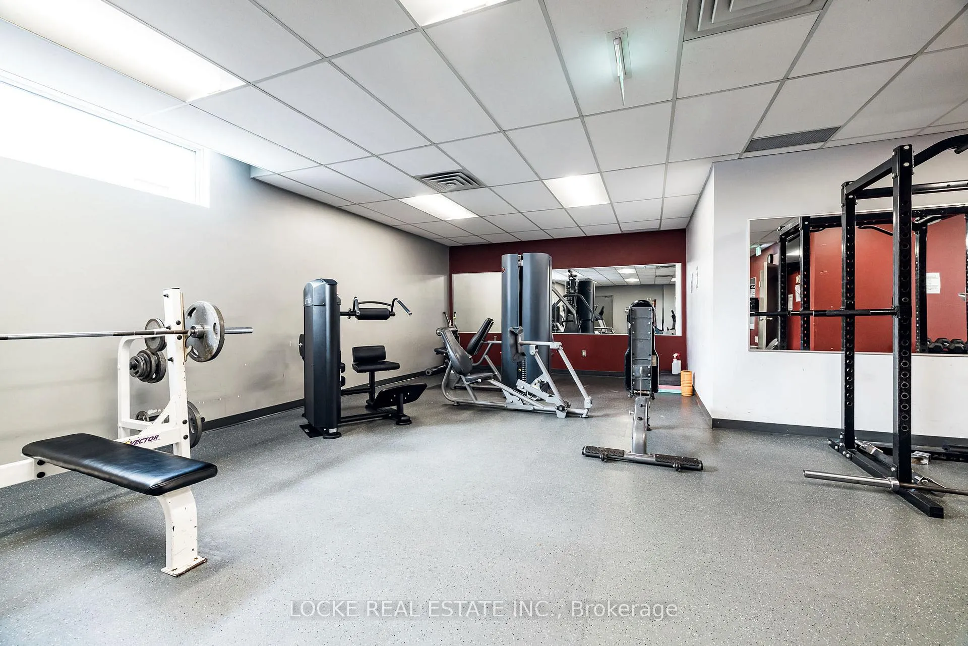 Photo 20 of Unit 105, 250 Brittany Drive, Ottawa, Viscount Alexander Park — HOMEH
