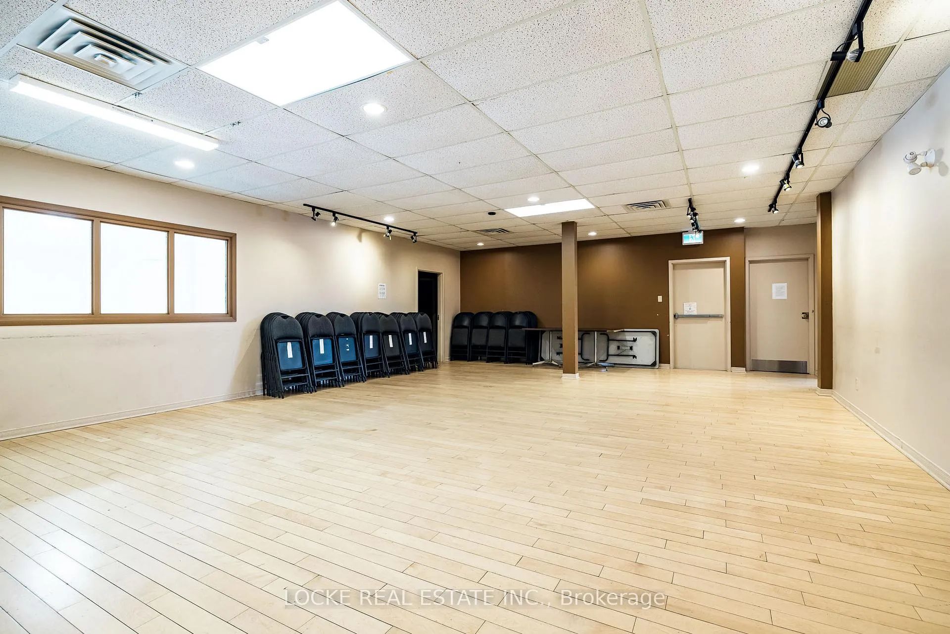 Photo 27 of Unit 105, 250 Brittany Drive, Ottawa, Viscount Alexander Park — HOMEH