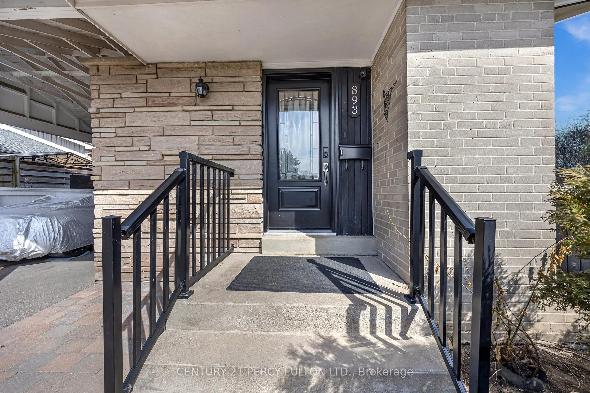 Photo 1 of 893 Douglas Avenue, Pickering, Bay Ridges — HOMEH