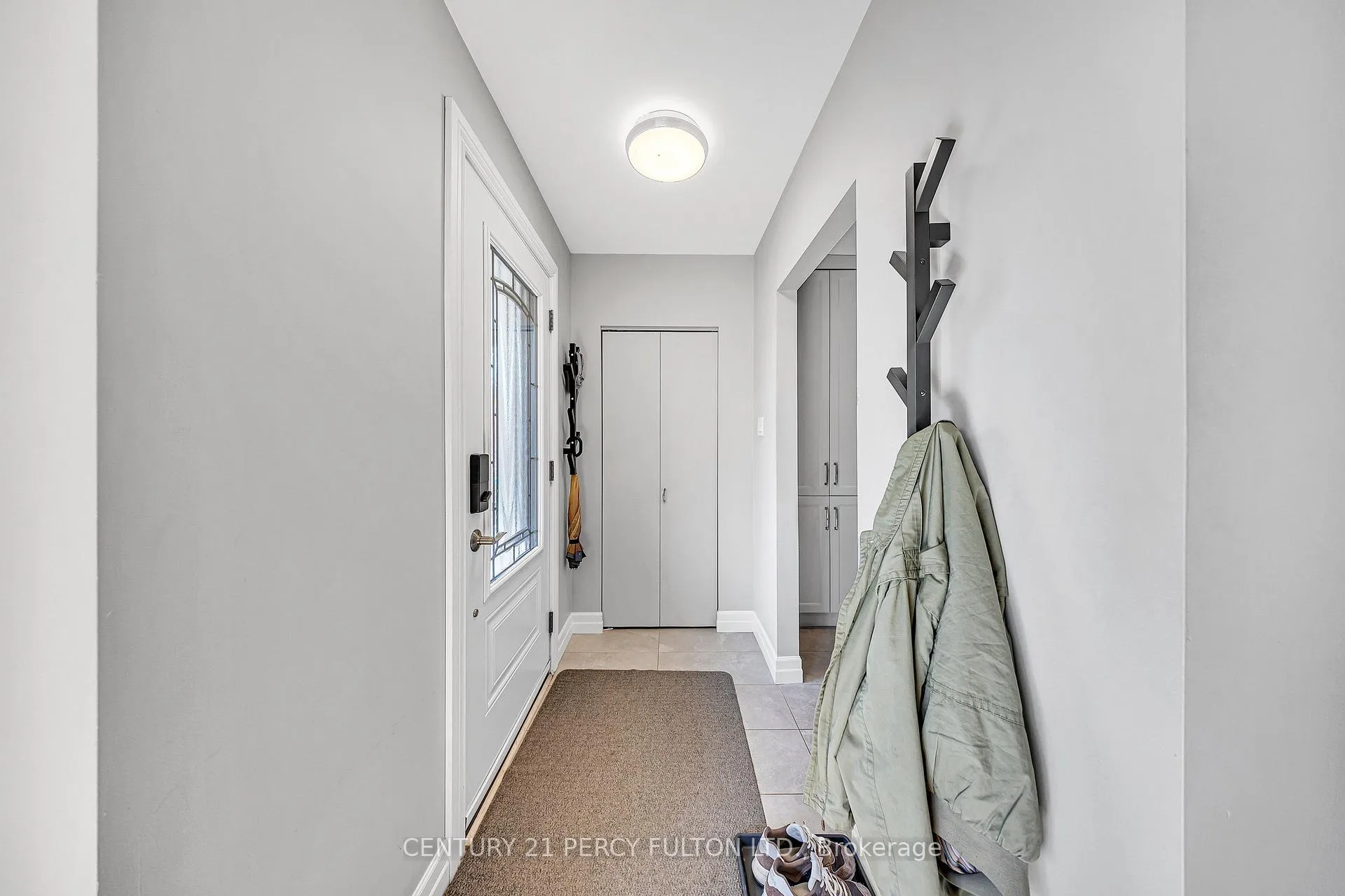 Photo 5 of 893 Douglas Avenue, Pickering, Bay Ridges — HOMEH
