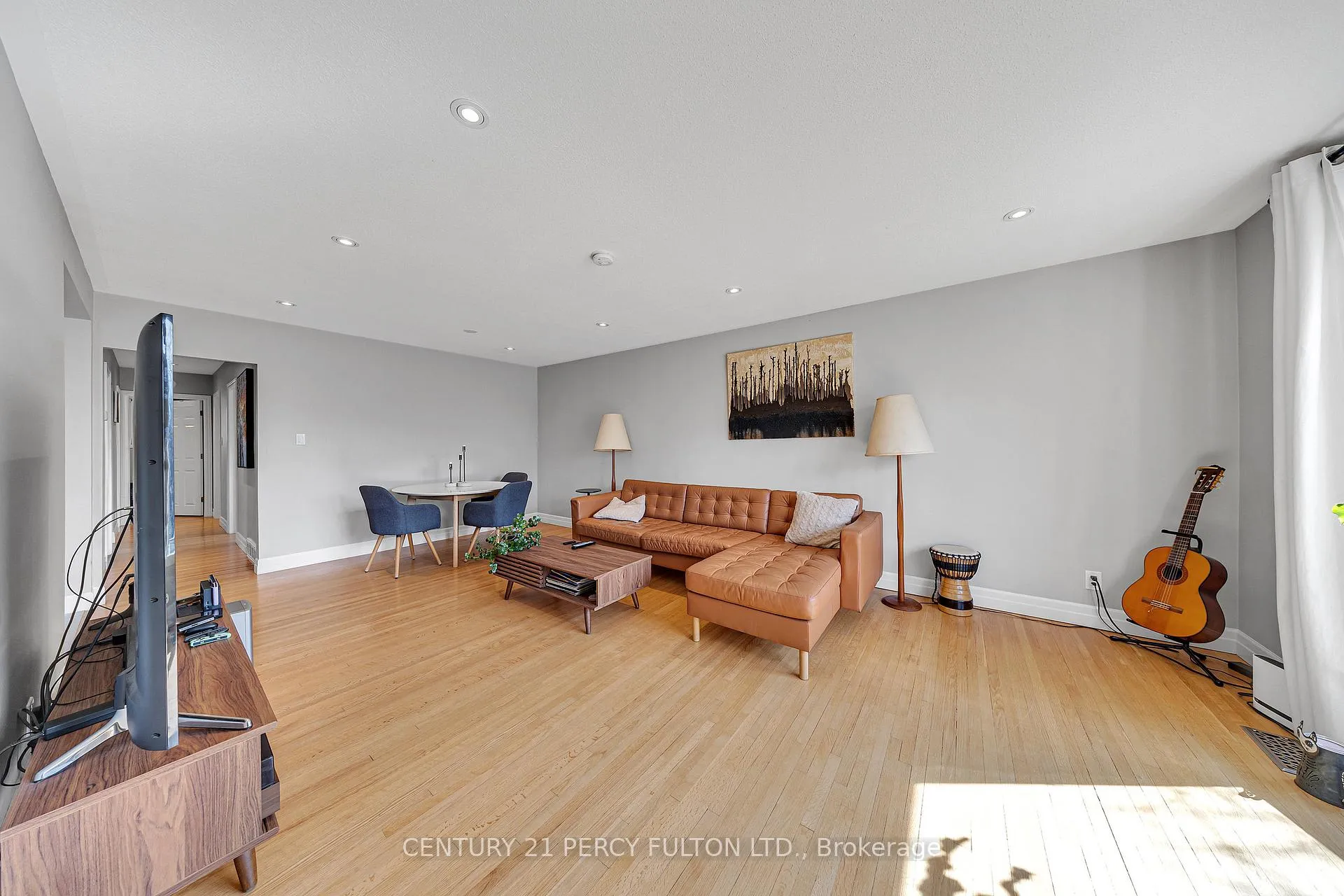 Photo 16 of 893 Douglas Avenue, Pickering, Bay Ridges — HOMEH