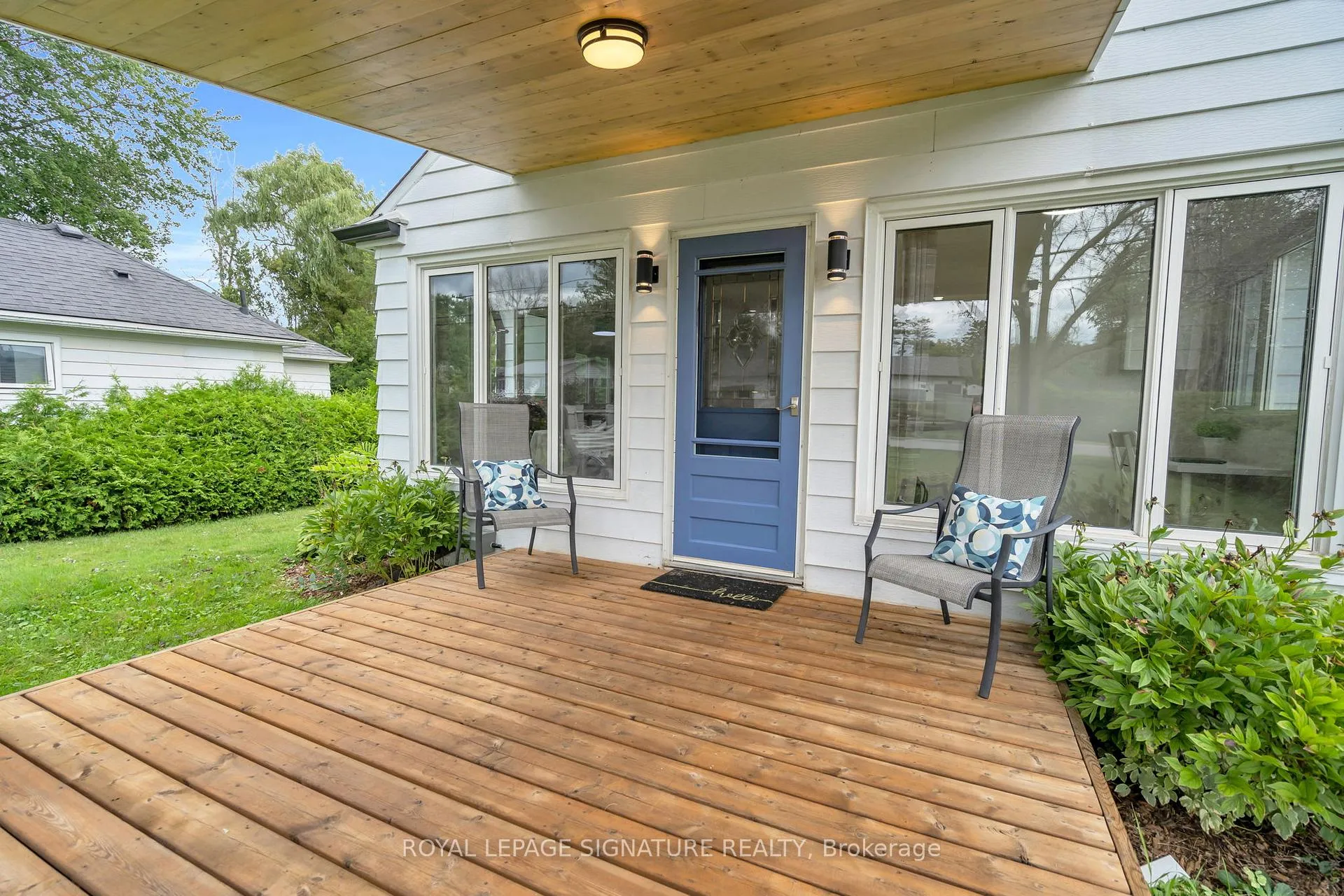Photo 2 of 117 Maple Avenue, Georgina, Sutton & Jackson's Point — HOMEH