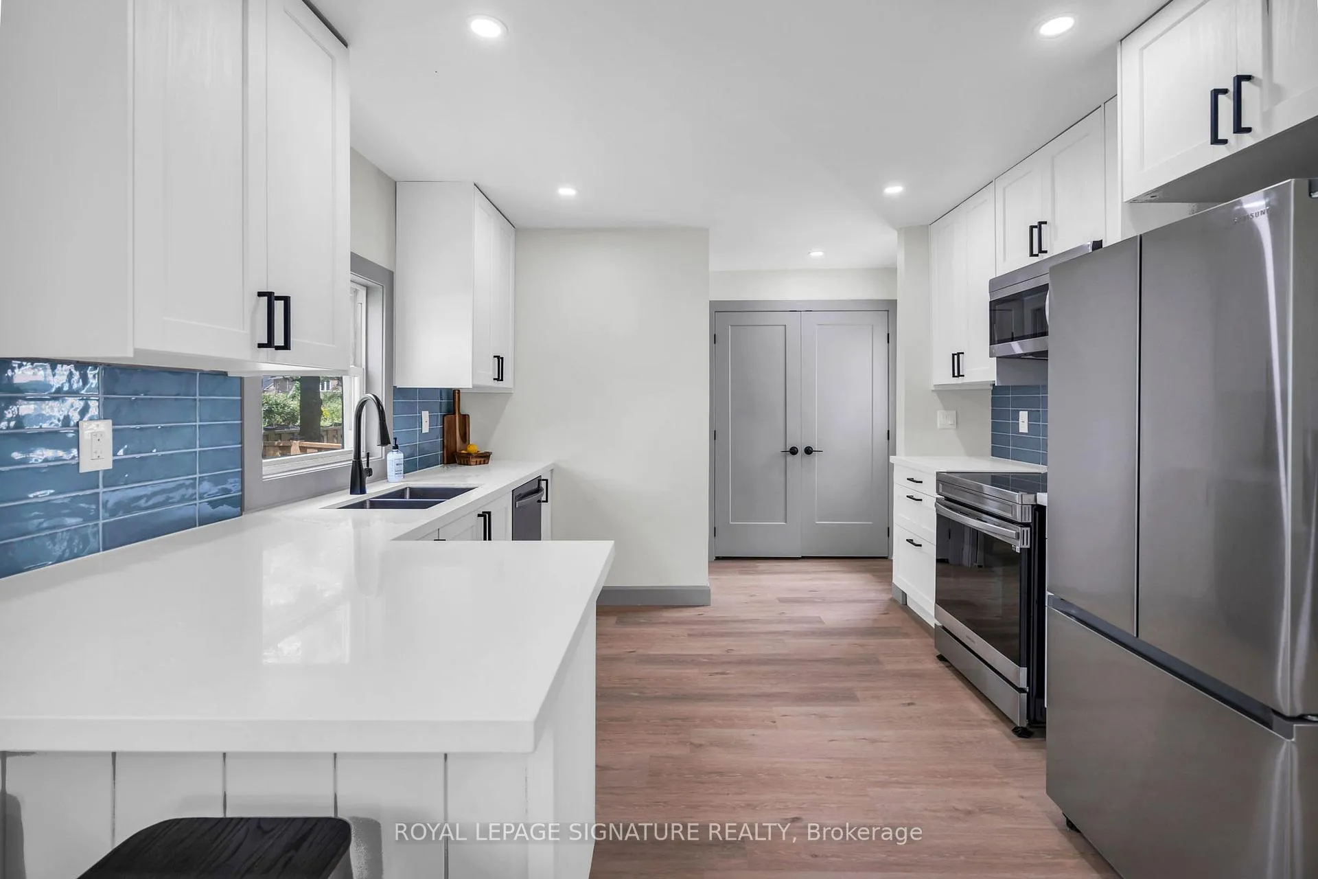 Photo 11 of 117 Maple Avenue, Georgina, Sutton & Jackson's Point — HOMEH