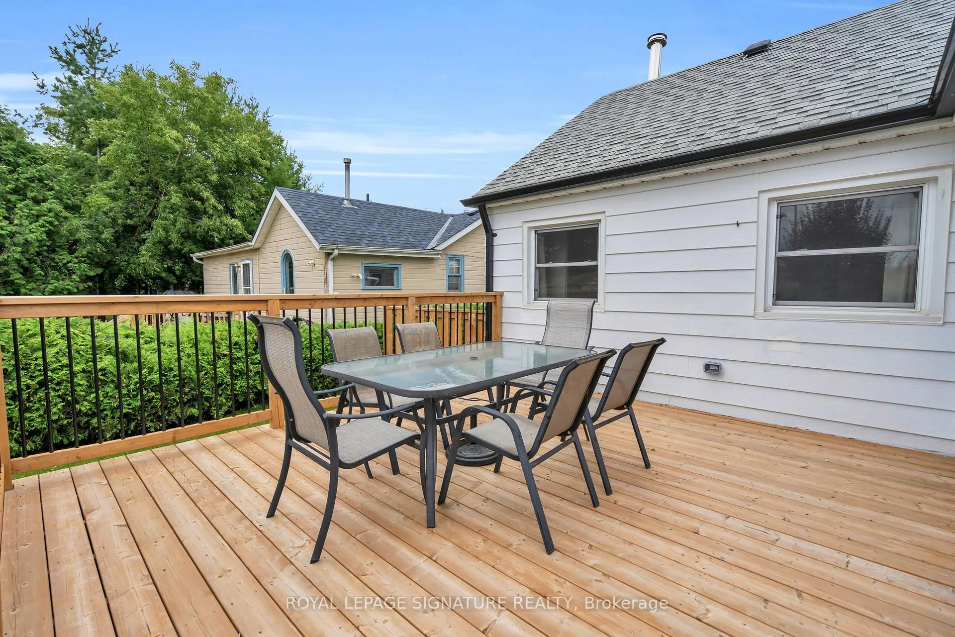Photo 20 of 117 Maple Avenue, Georgina, Sutton & Jackson's Point — HOMEH