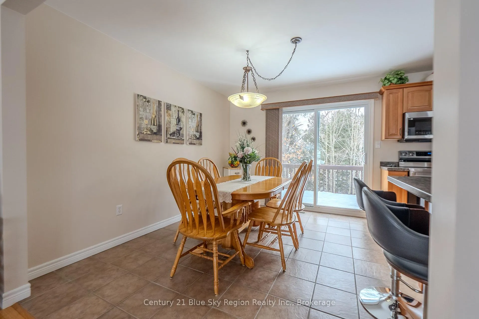 Photo 12 of 165 Carmichael Drive, North Bay, Airport — HOMEH