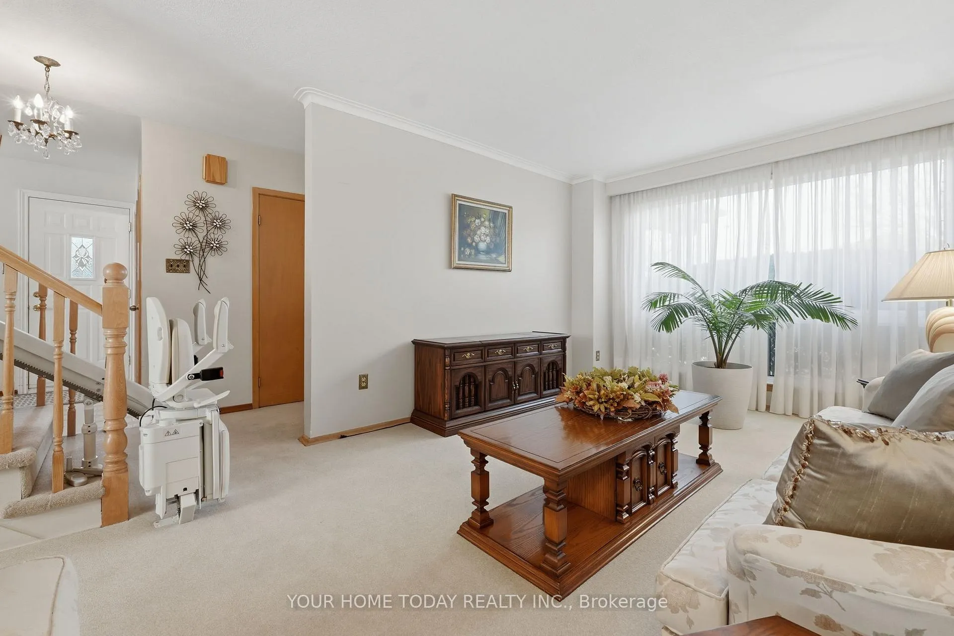Photo 8 of 58 Dunsany Crescent, Etobicoke, Willowridge-Martingrove-Richview — HOMEH