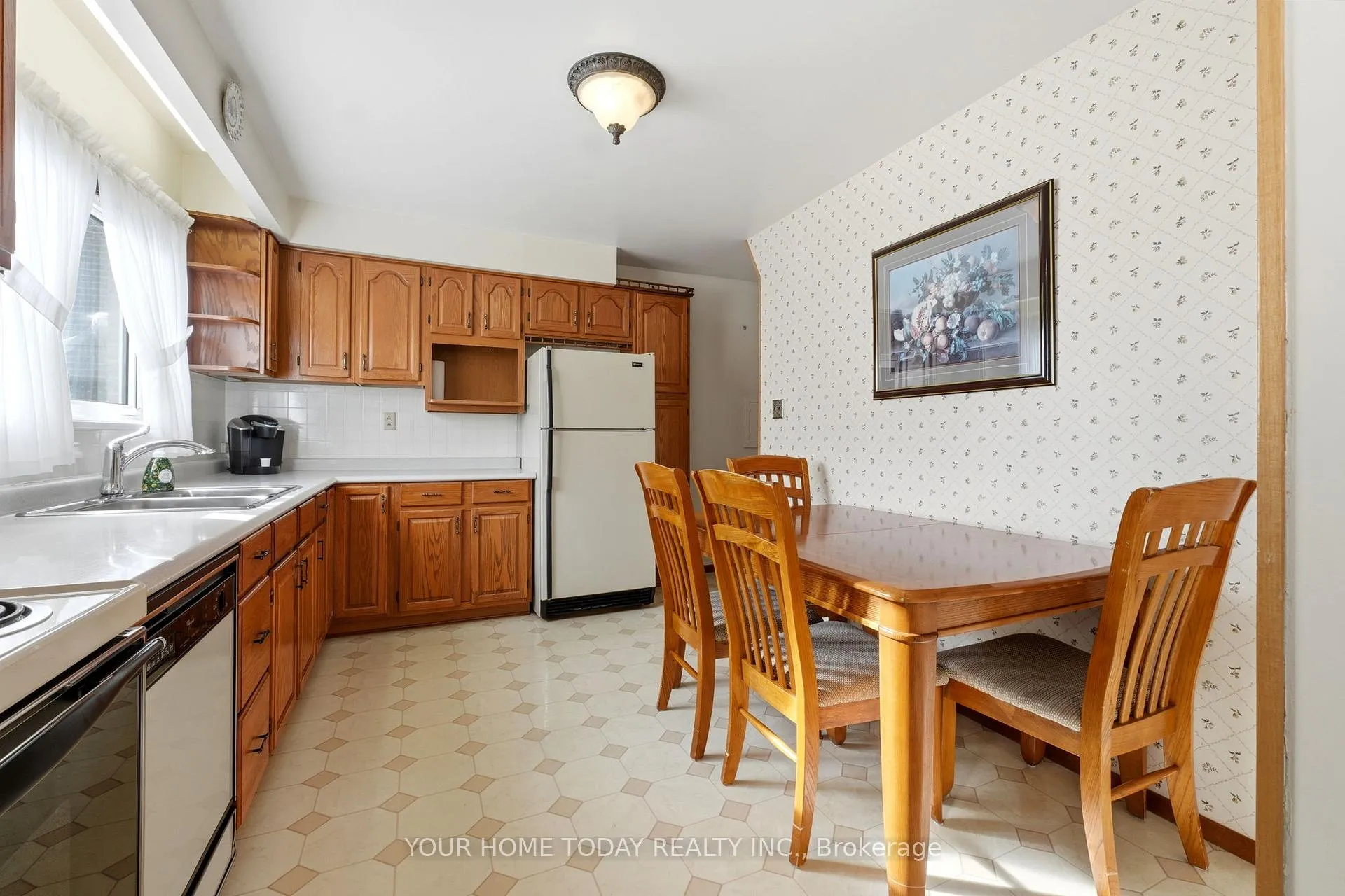 Photo 13 of 58 Dunsany Crescent, Etobicoke, Willowridge-Martingrove-Richview — HOMEH