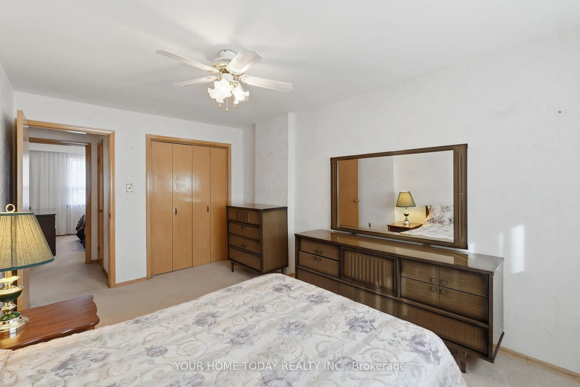 Photo 16 of 58 Dunsany Crescent, Etobicoke, Willowridge-Martingrove-Richview — HOMEH