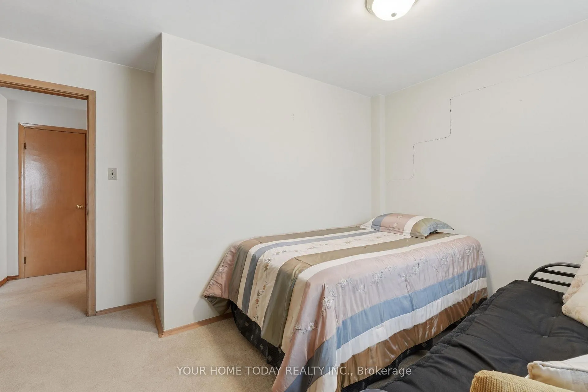 Photo 18 of 58 Dunsany Crescent, Etobicoke, Willowridge-Martingrove-Richview — HOMEH