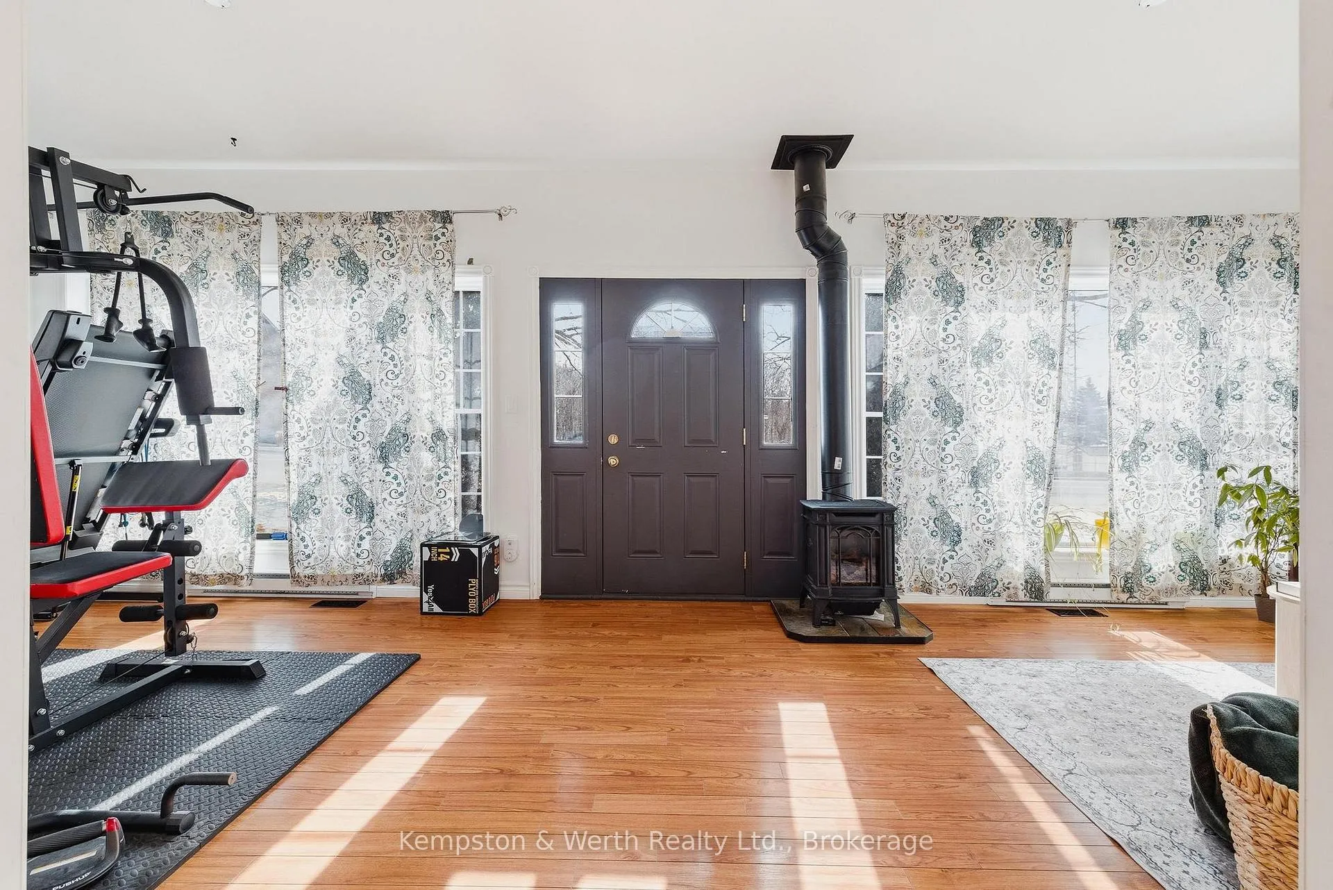 Photo 23 of 30 Arthur Street W, Minto — HOMEH