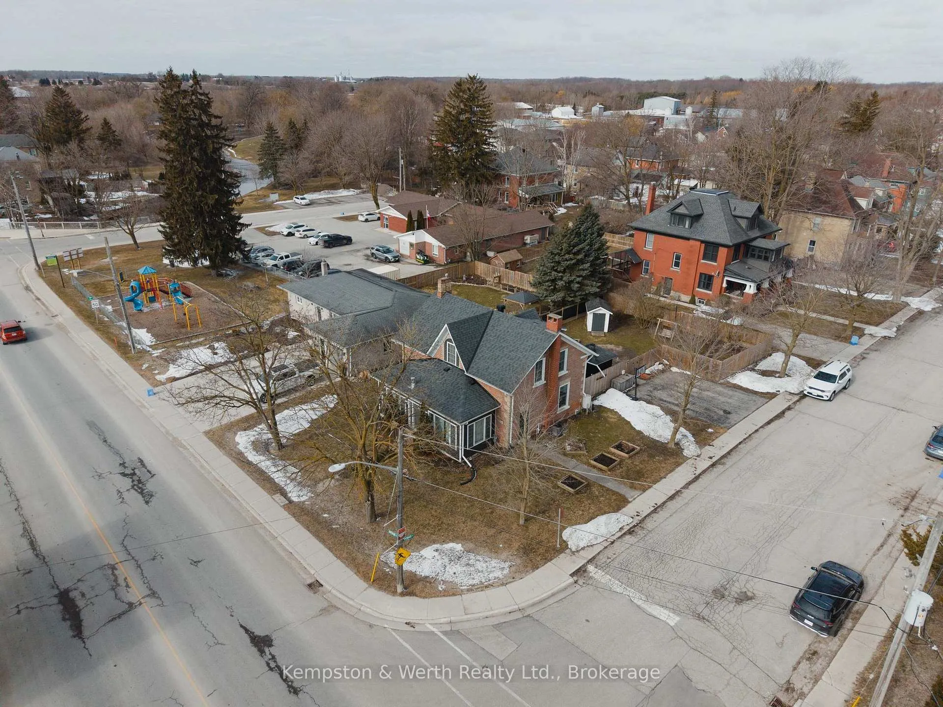 Photo 40 of 30 Arthur Street W, Minto — HOMEH