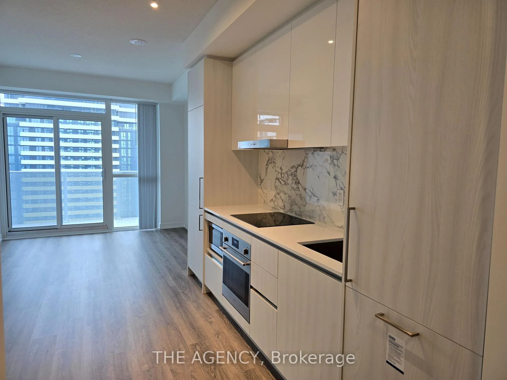 Photo 5 of Unit 4501, 195 Commerce Street, Vaughan, Vaughan Corporate Centre — HOMEH