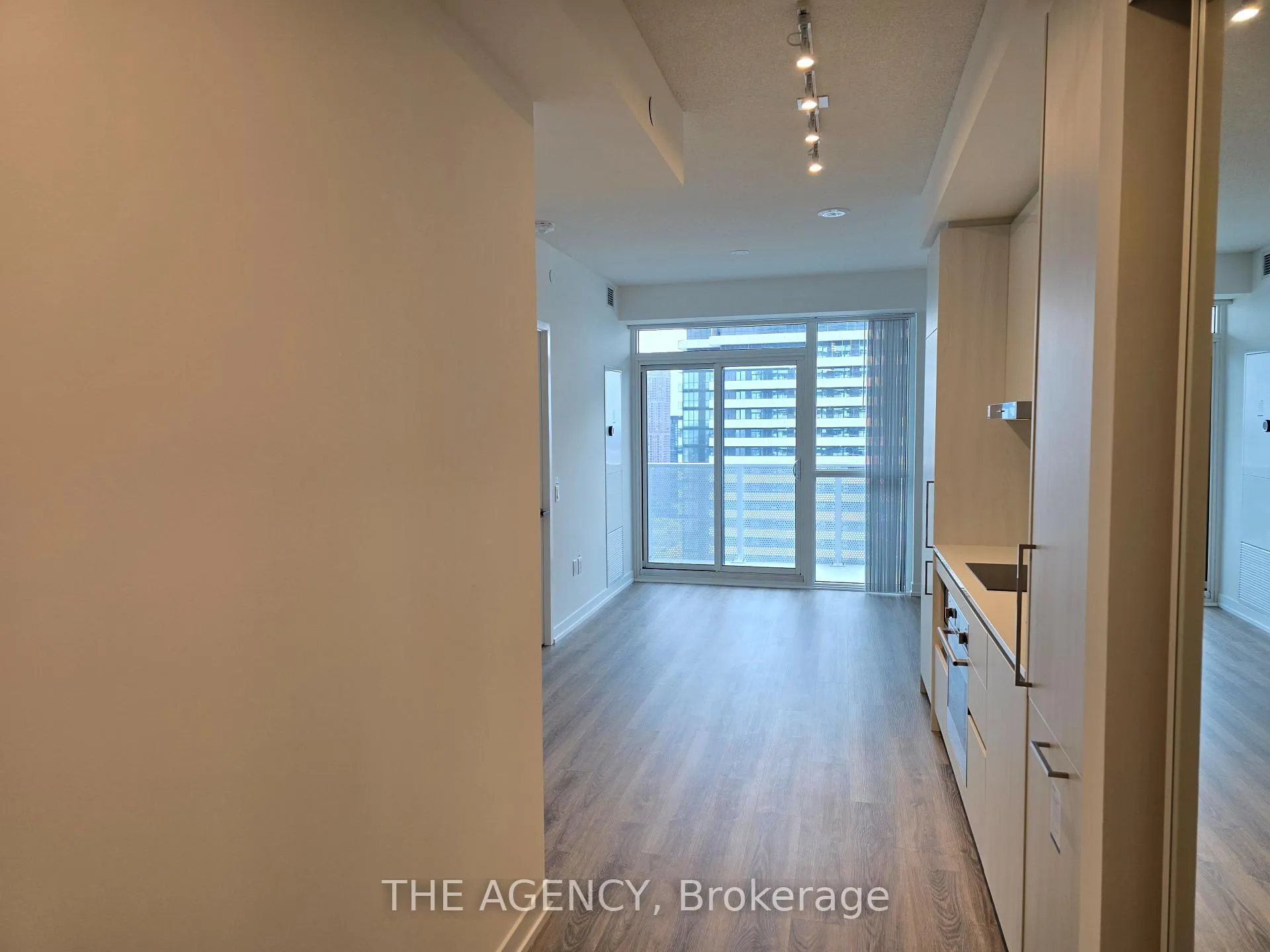 Photo 8 of Unit 4501, 195 Commerce Street, Vaughan, Vaughan Corporate Centre — HOMEH
