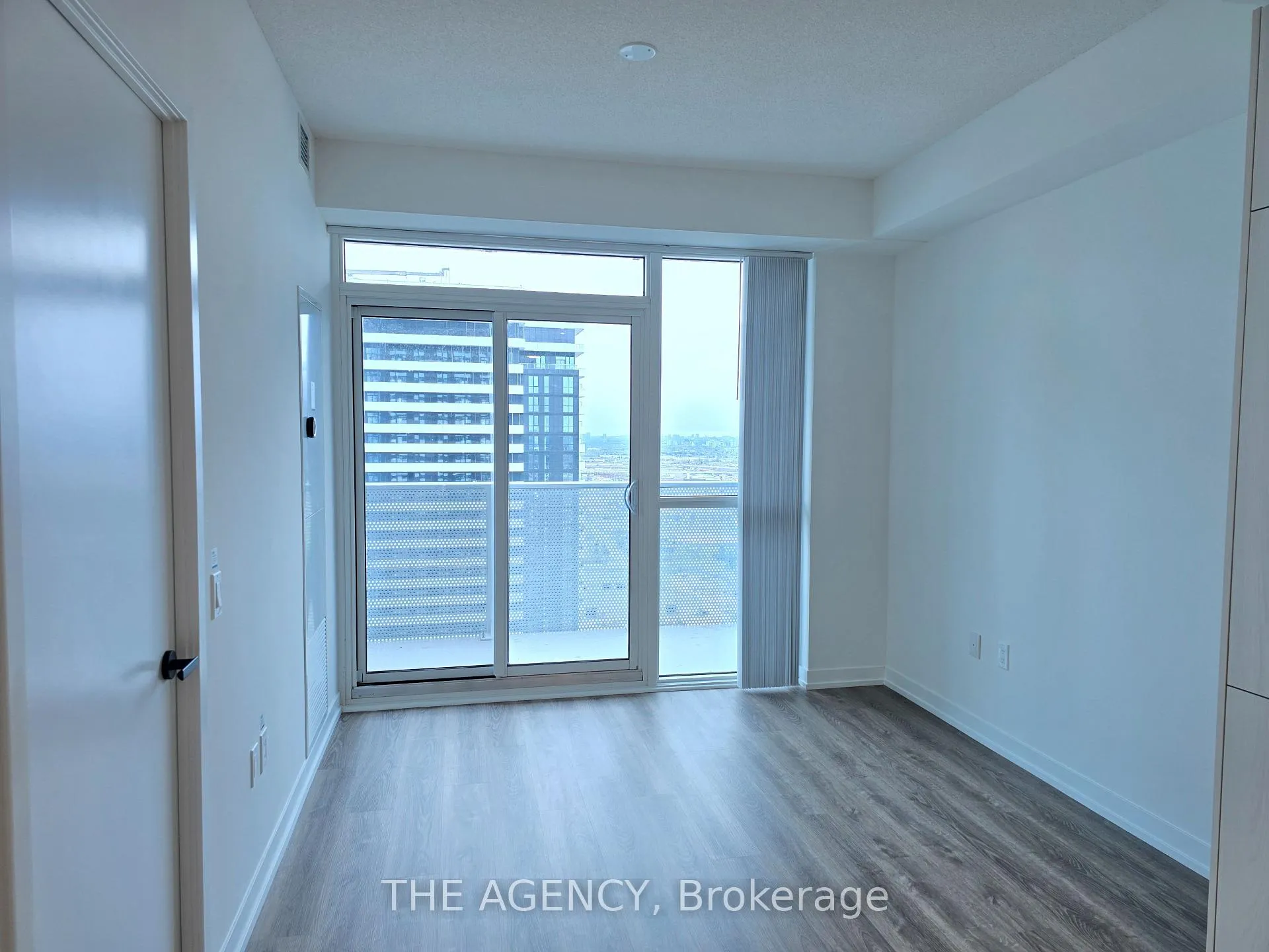 Photo 9 of Unit 4501, 195 Commerce Street, Vaughan, Vaughan Corporate Centre — HOMEH