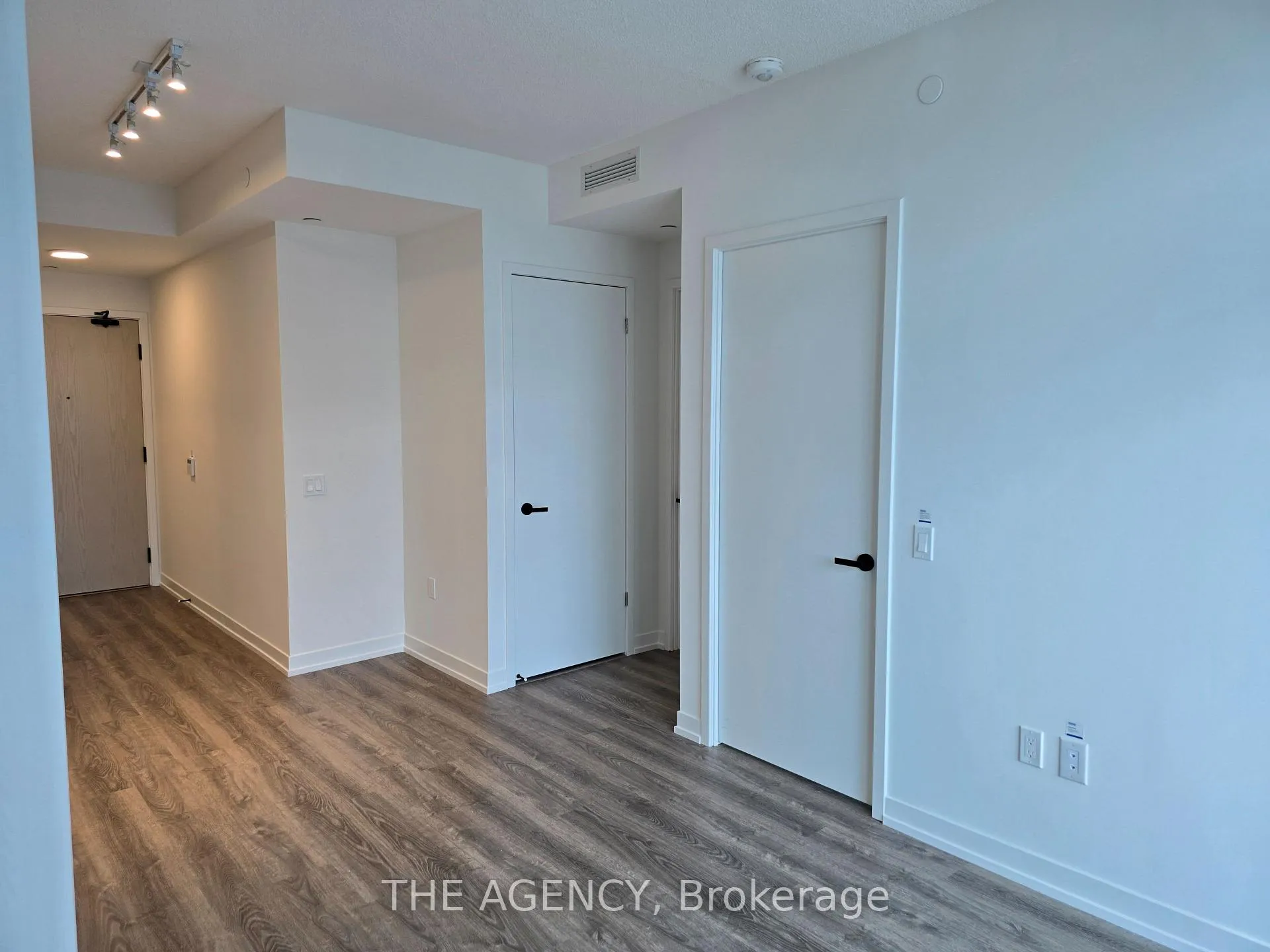 Photo 12 of Unit 4501, 195 Commerce Street, Vaughan, Vaughan Corporate Centre — HOMEH