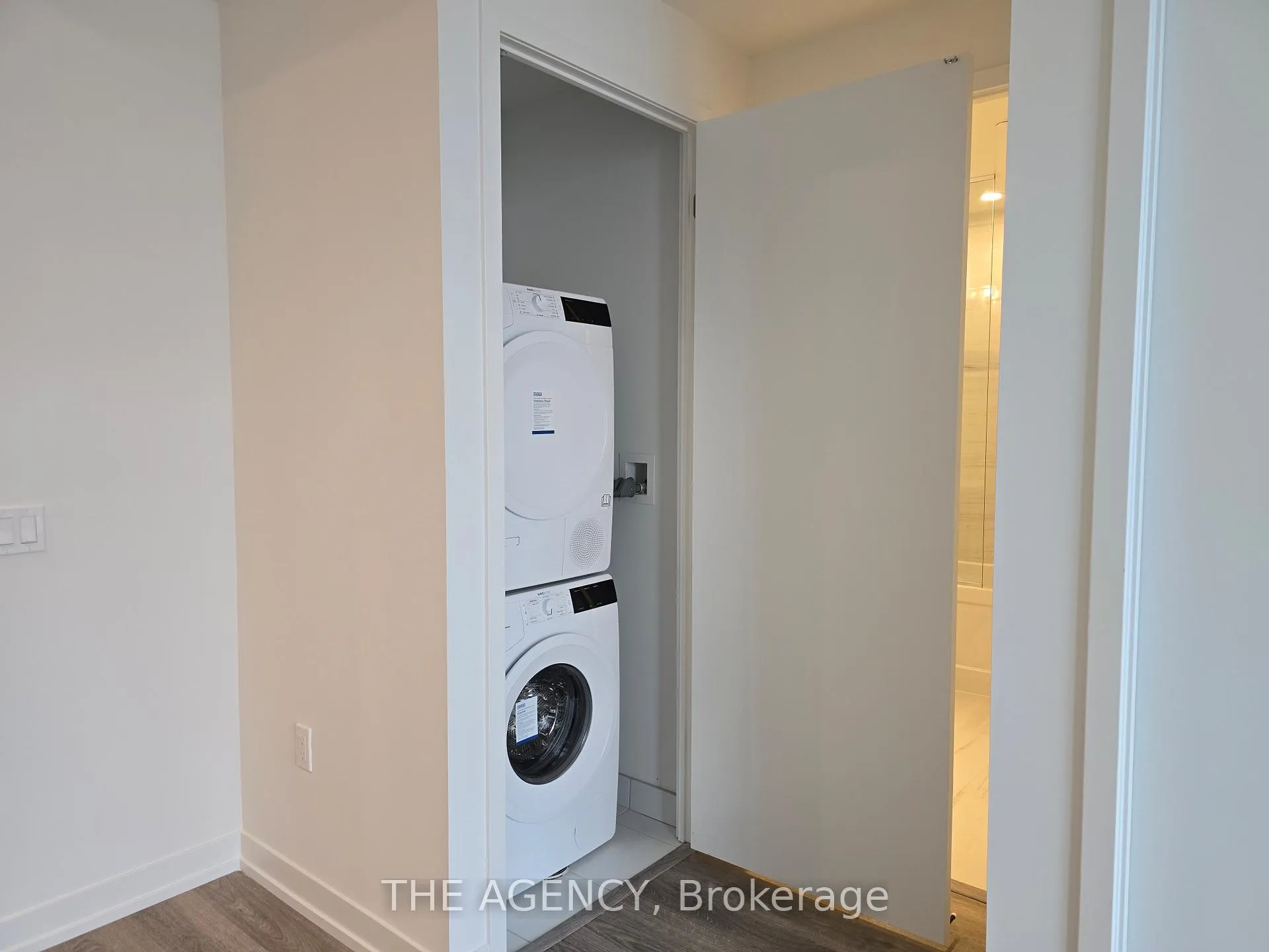 Photo 15 of Unit 4501, 195 Commerce Street, Vaughan, Vaughan Corporate Centre — HOMEH
