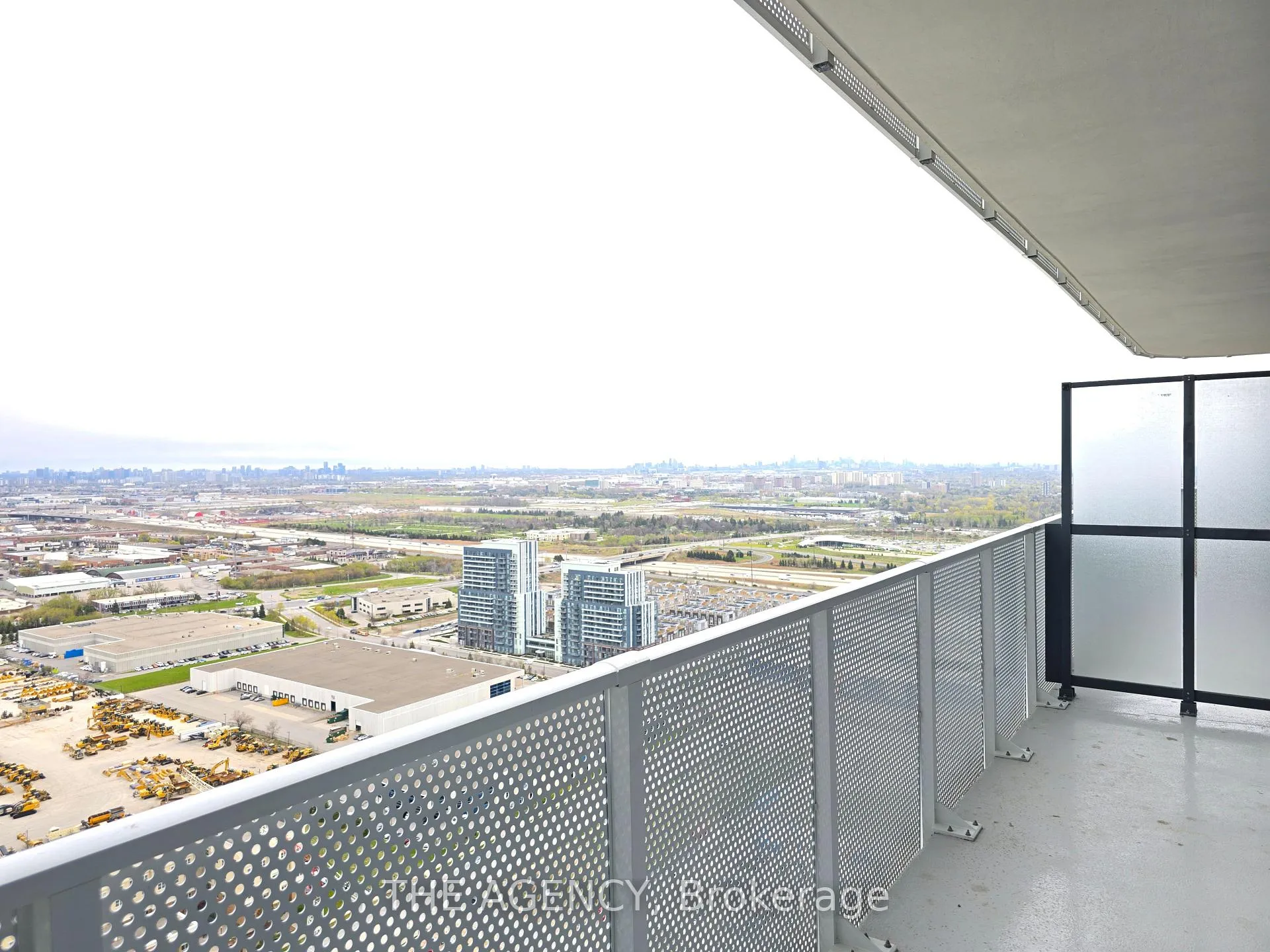 Photo 18 of Unit 4501, 195 Commerce Street, Vaughan, Vaughan Corporate Centre — HOMEH