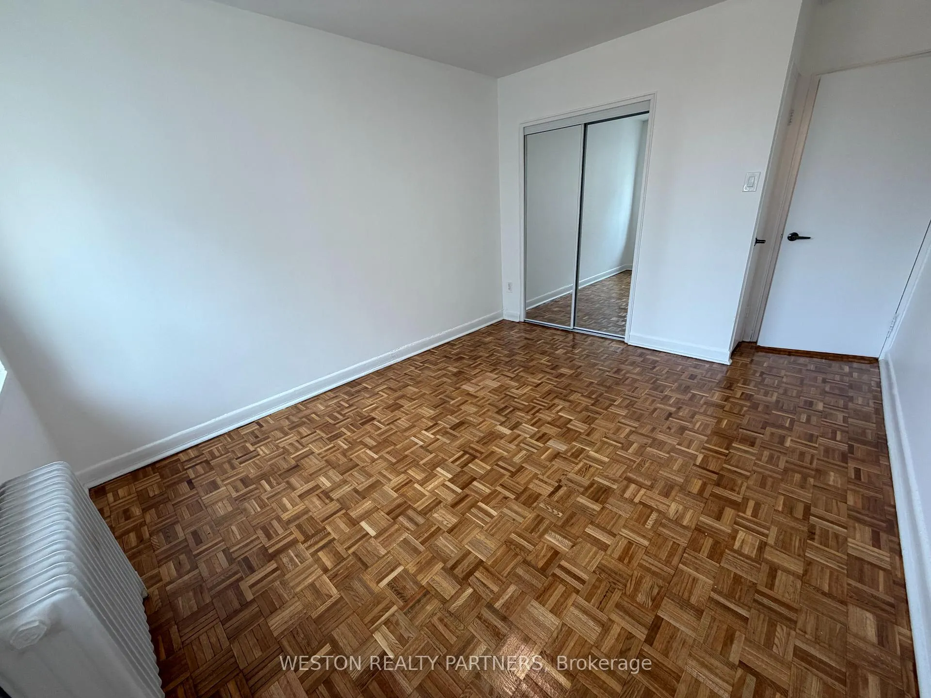 Photo 5 of Unit 803, 88 Wellesley Street E, Toronto, Church-Yonge Corridor — HOMEH