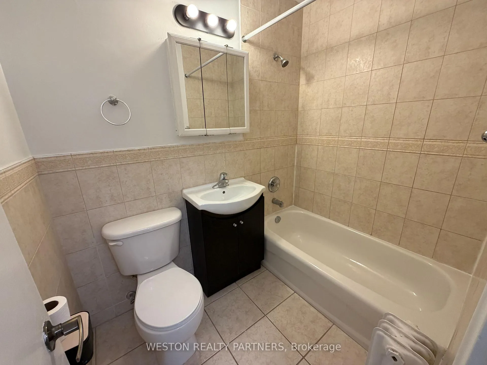 Photo 7 of Unit 803, 88 Wellesley Street E, Toronto, Church-Yonge Corridor — HOMEH