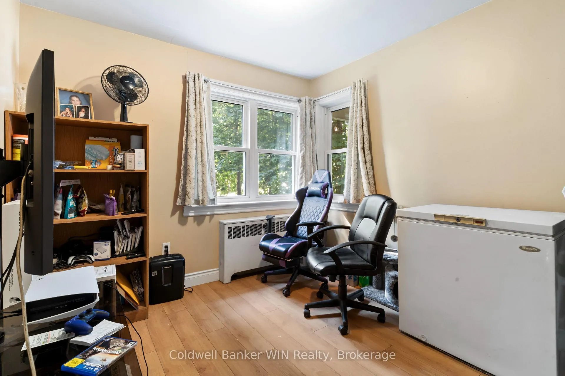Photo 7 of 121 Queen Street W, Wellington North, Mount Forest — HOMEH