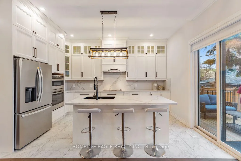 Photo 6 of 149 Mcintosh Street, Scarborough, Birchcliffe-Cliffside — HOMEH