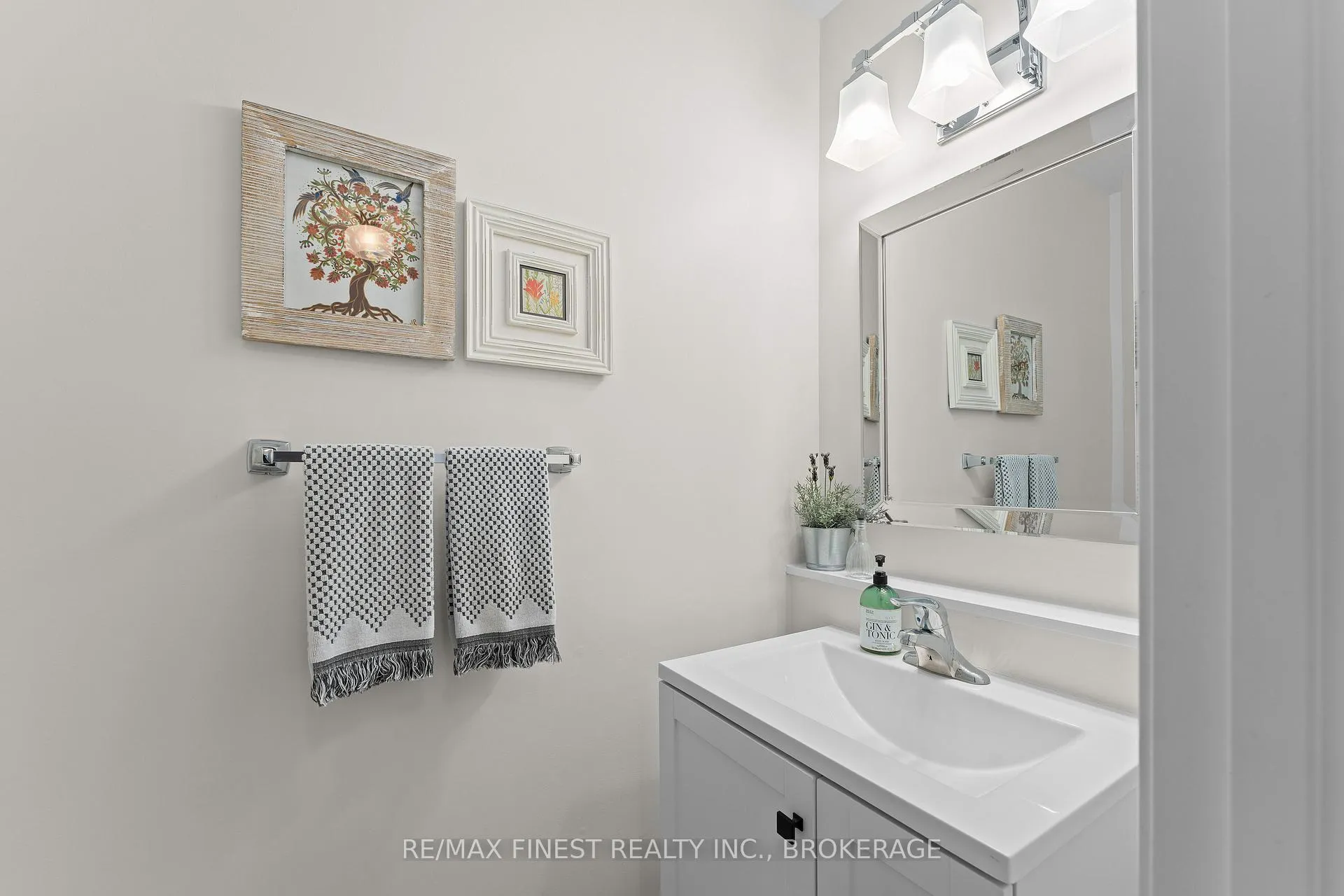 Photo 7 of Unit 1, 115 Wright Crescent, Kingston, Central City East — HOMEH