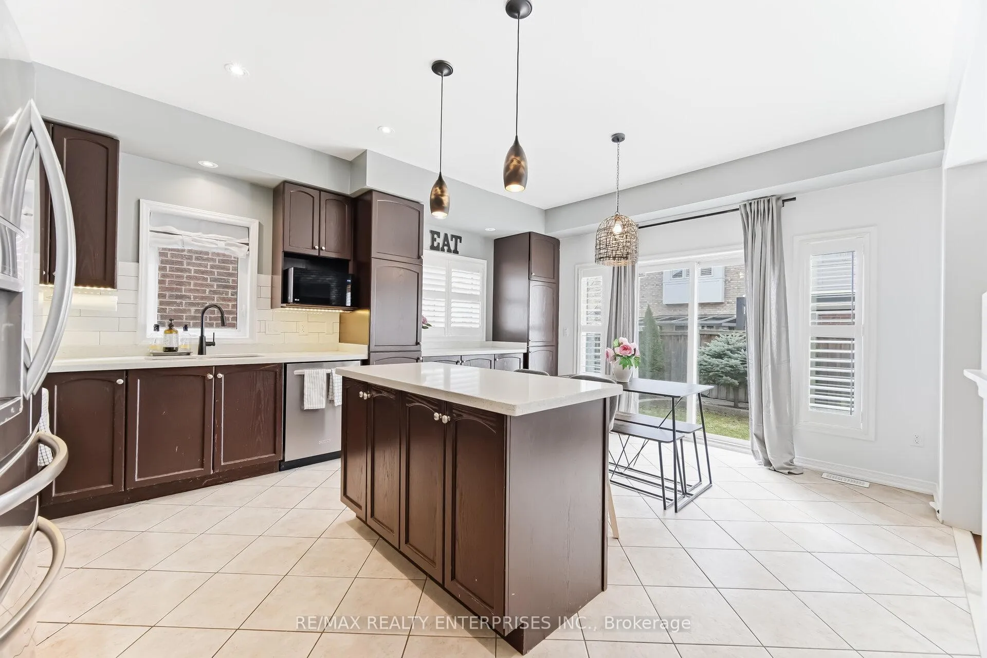 Photo 10 of 3356 Hiscott Avenue, Burlington, Alton — HOMEH