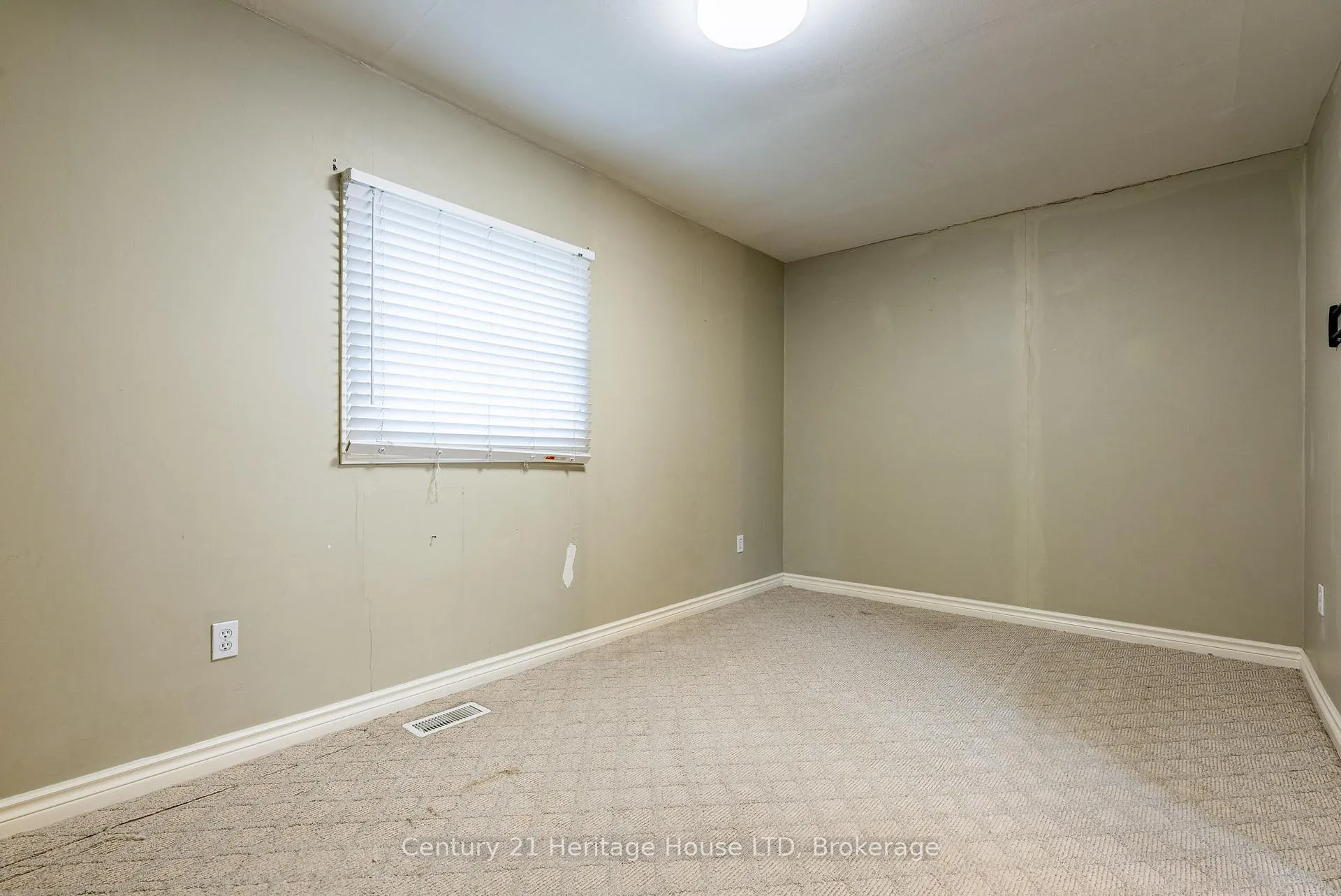 Photo 13 of 57 Leeper Street, St. Catharines, Western Hill — HOMEH