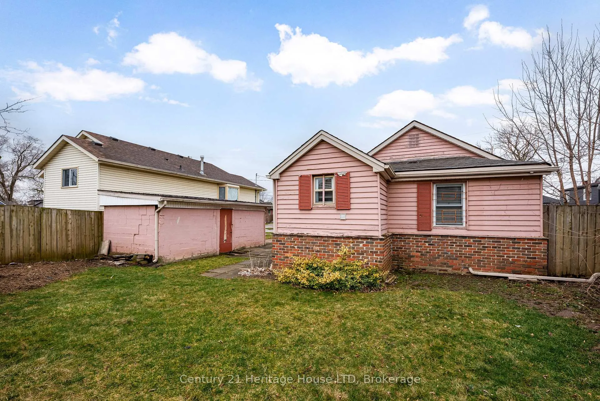 Photo 23 of 57 Leeper Street, St. Catharines, Western Hill — HOMEH