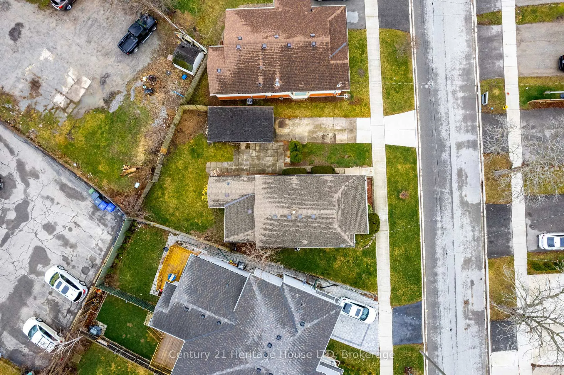 Photo 26 of 57 Leeper Street, St. Catharines, Western Hill — HOMEH