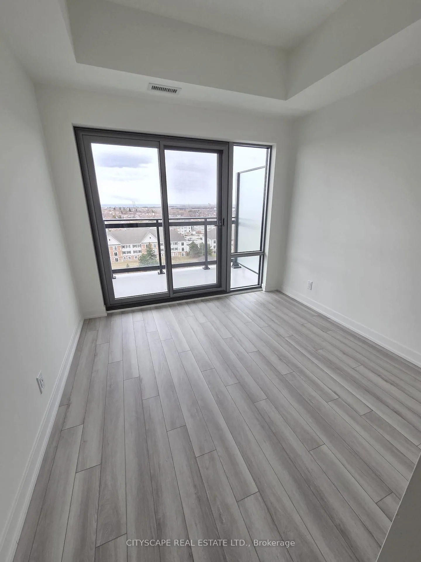Photo 6 of Unit 903, 51 Clarington Boulevard, Clarington, Bowmanville — HOMEH