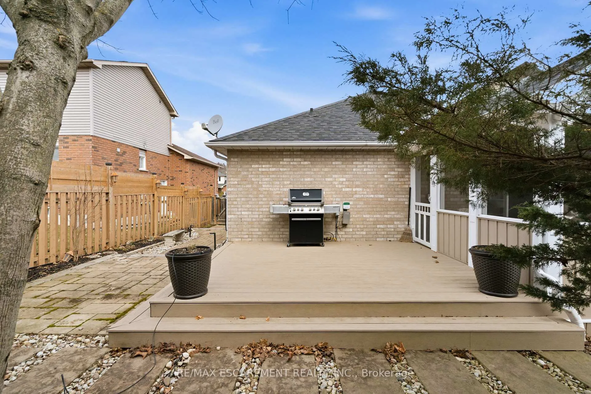 Photo 30 of 25 Linington Trail, Hamilton, Dundas — HOMEH