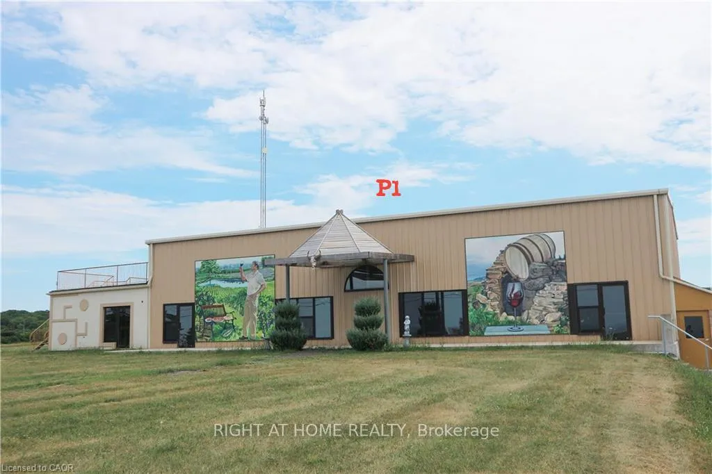 Photo 2 of 568 Ridge Road, Hamilton, Rural Stoney Creek — HOMEH