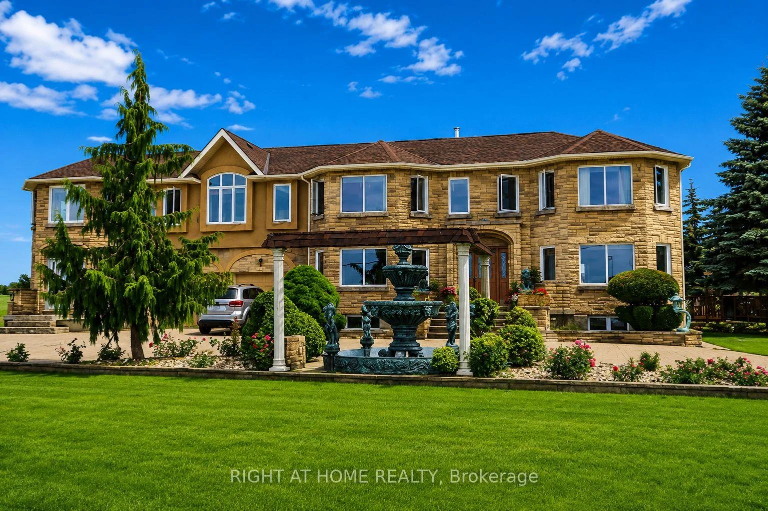 Photo 1 of 568 Ridge Road, Hamilton, Rural Stoney Creek — HOMEH