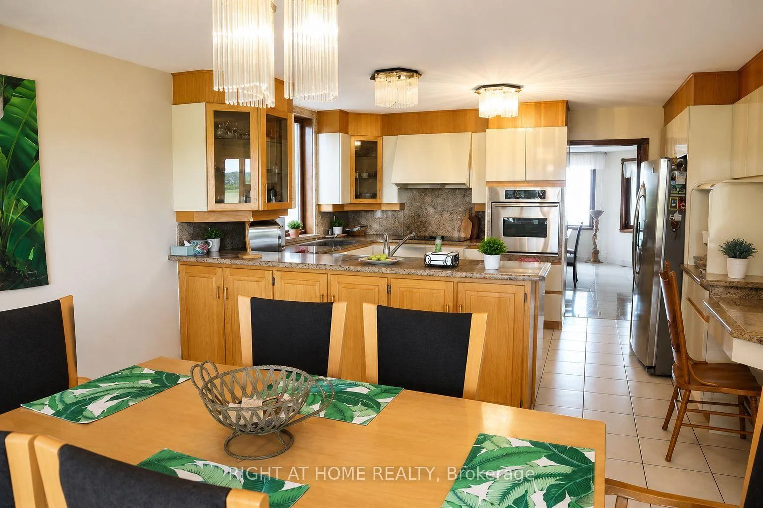 Photo 27 of 568 Ridge Road, Hamilton, Rural Stoney Creek — HOMEH