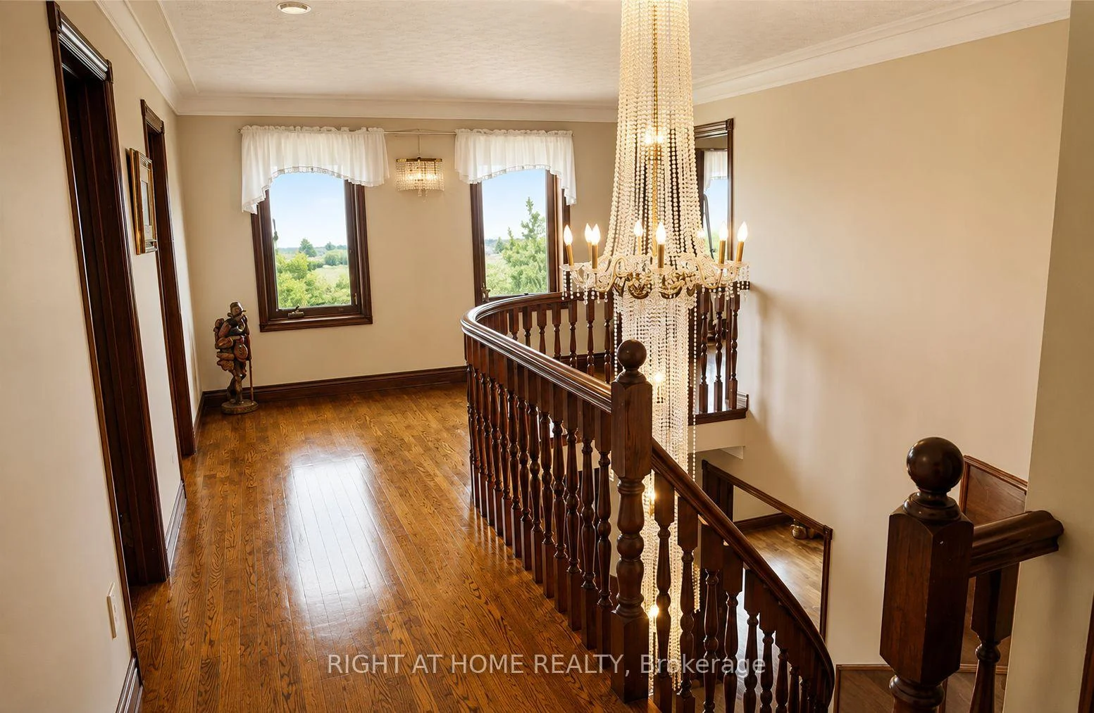 Photo 29 of 568 Ridge Road, Hamilton, Rural Stoney Creek — HOMEH
