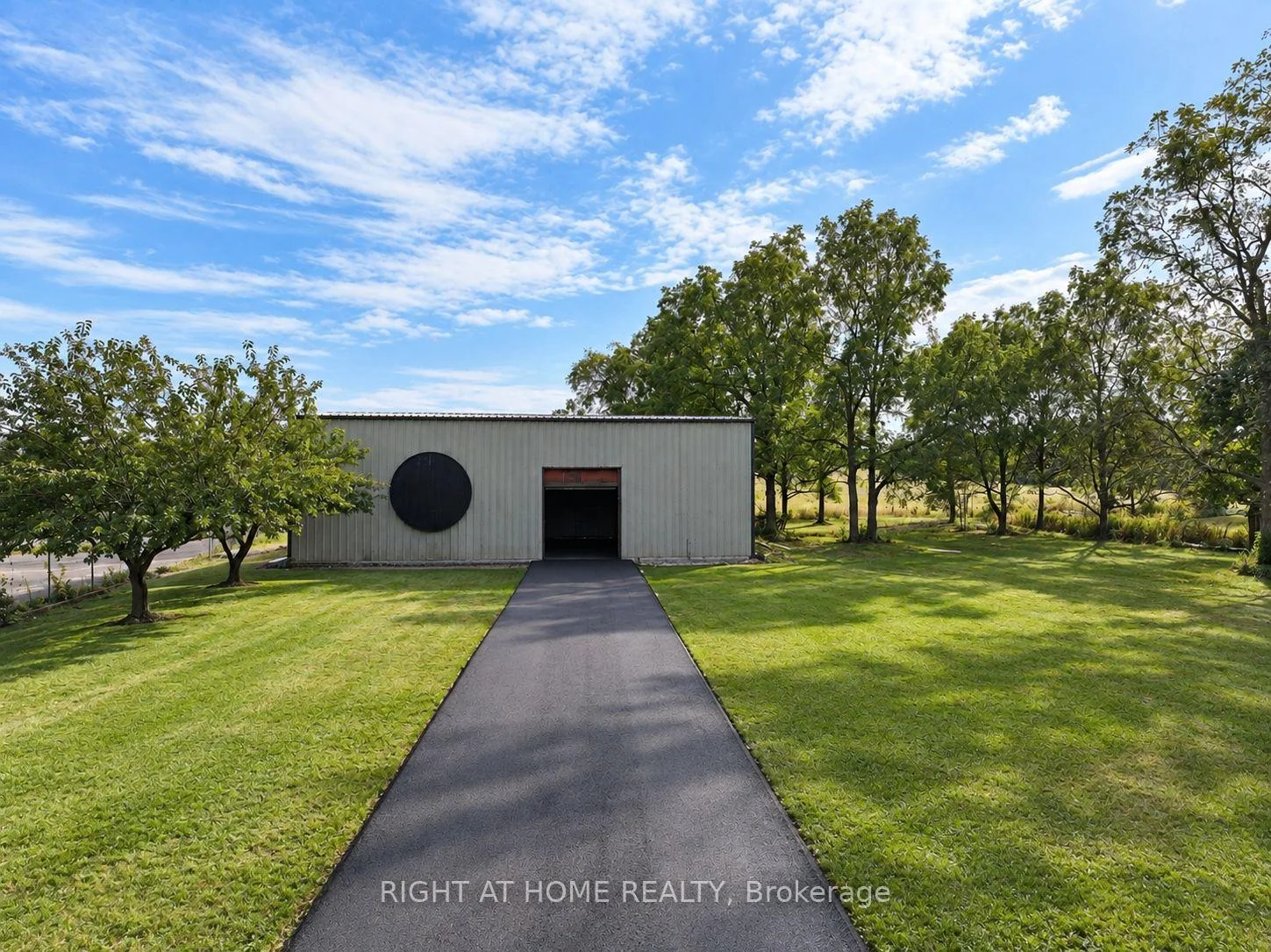 Photo 30 of 568 Ridge Road, Hamilton, Rural Stoney Creek — HOMEH