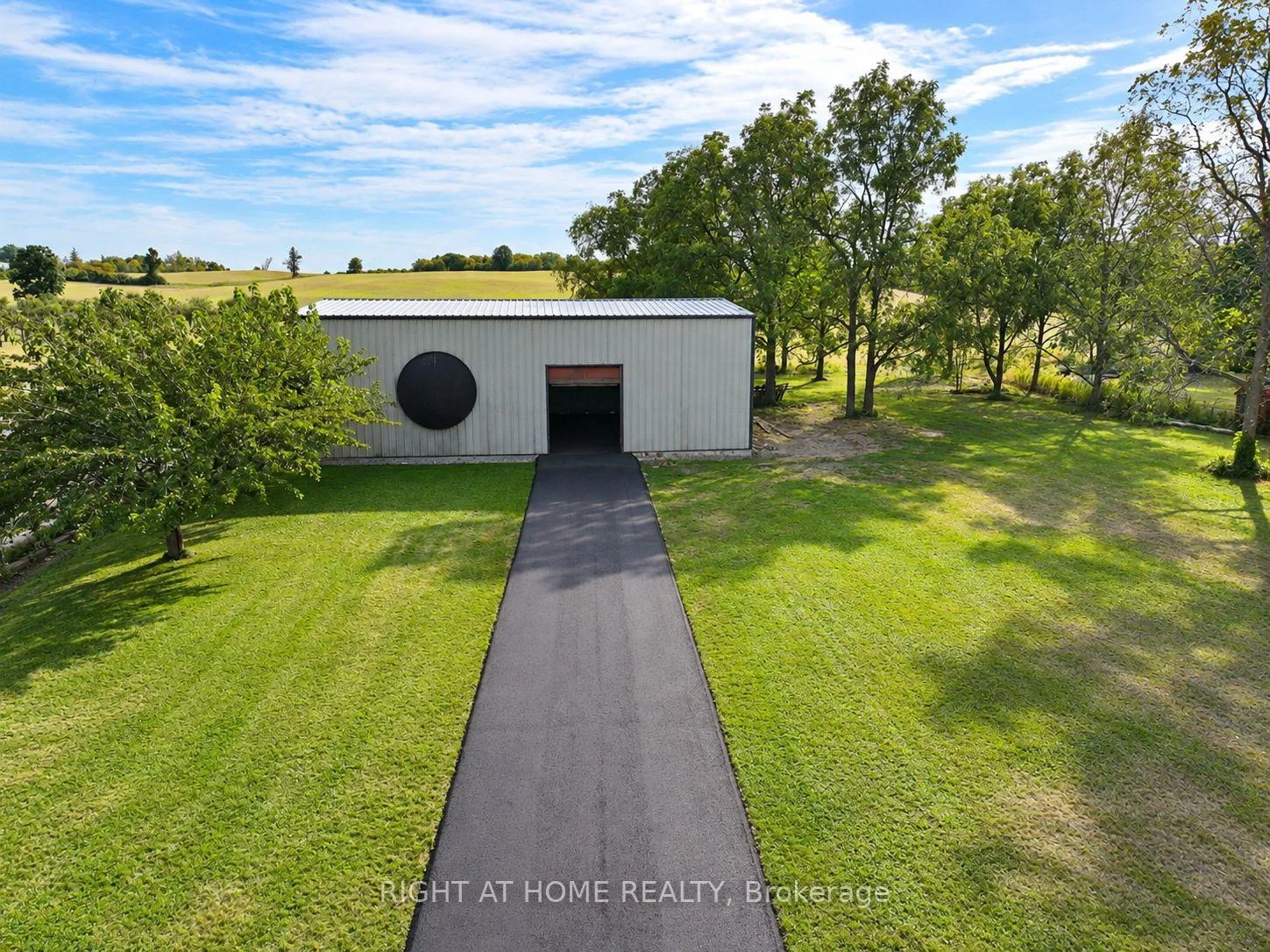 Photo 32 of 568 Ridge Road, Hamilton, Rural Stoney Creek — HOMEH